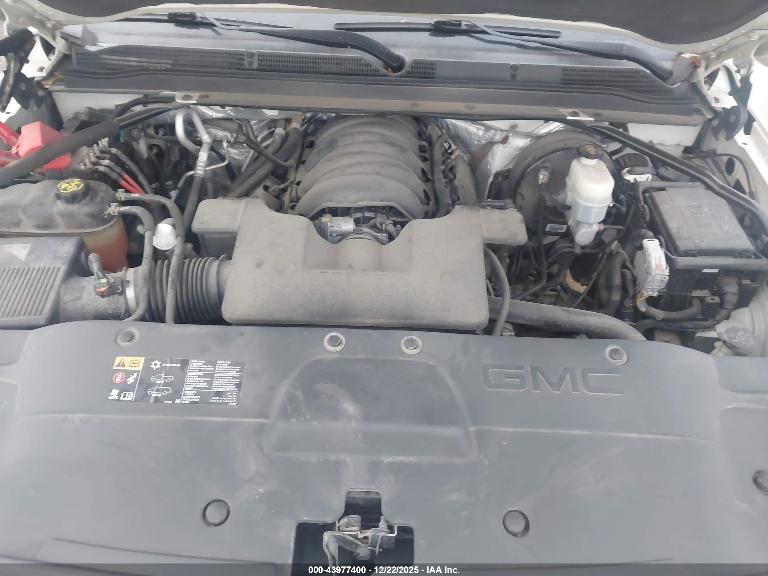 GMC YUKON image 10
