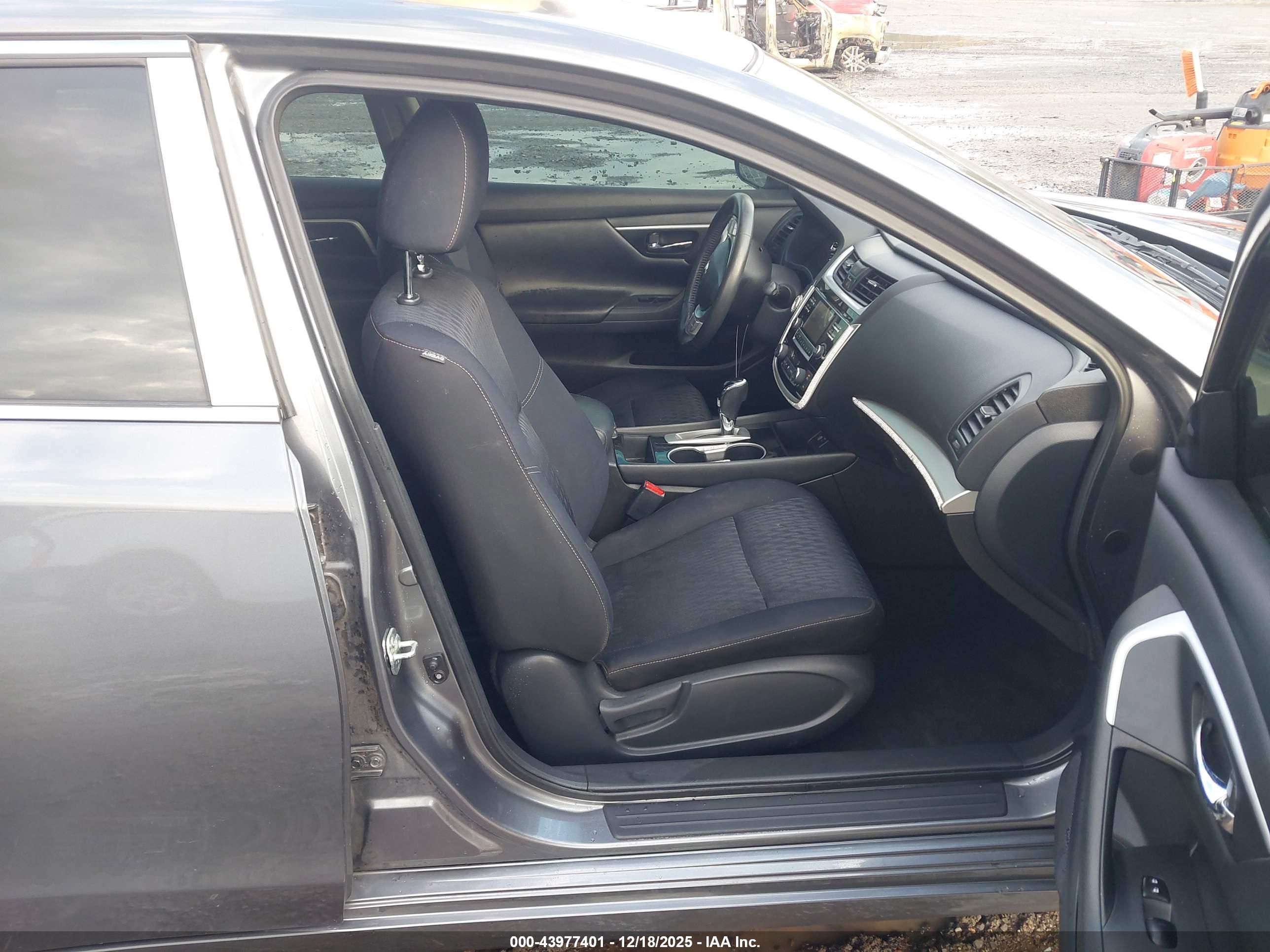 NISSAN ALTIMA image 5