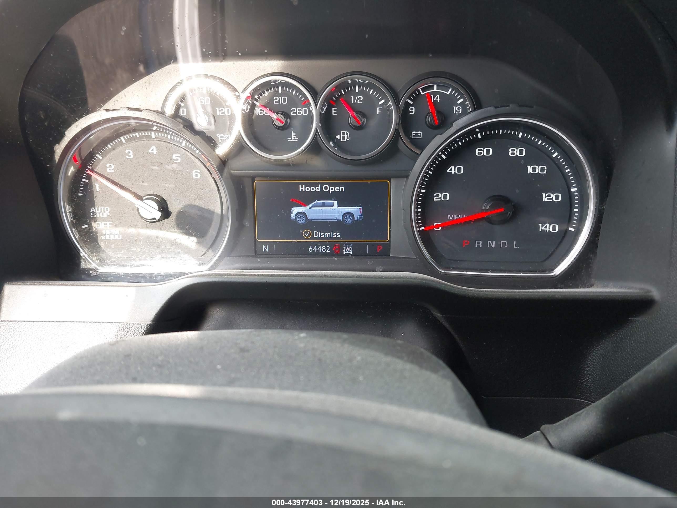 CHEVROLET SILVERADO image 7