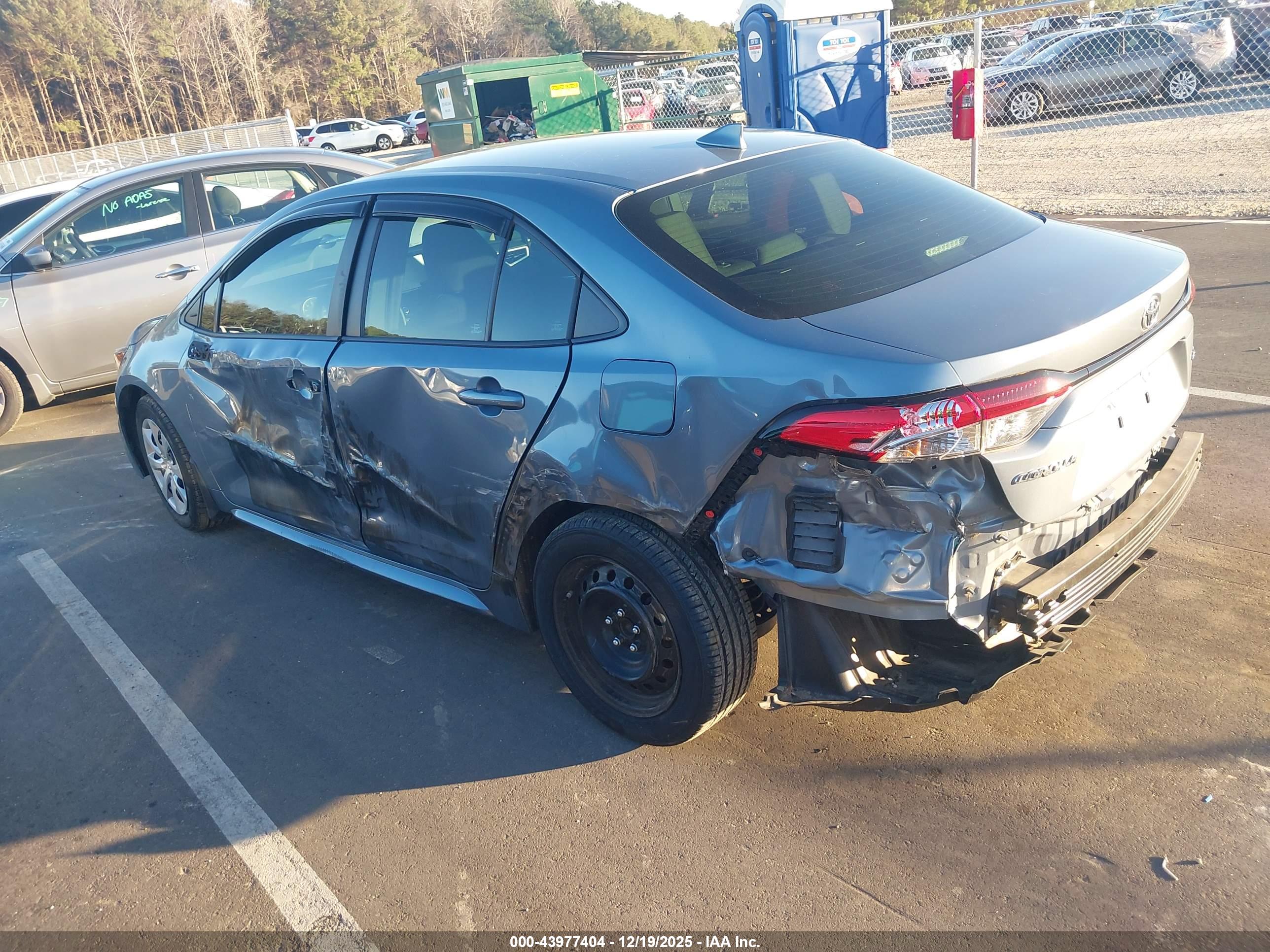 TOYOTA COROLLA image 3