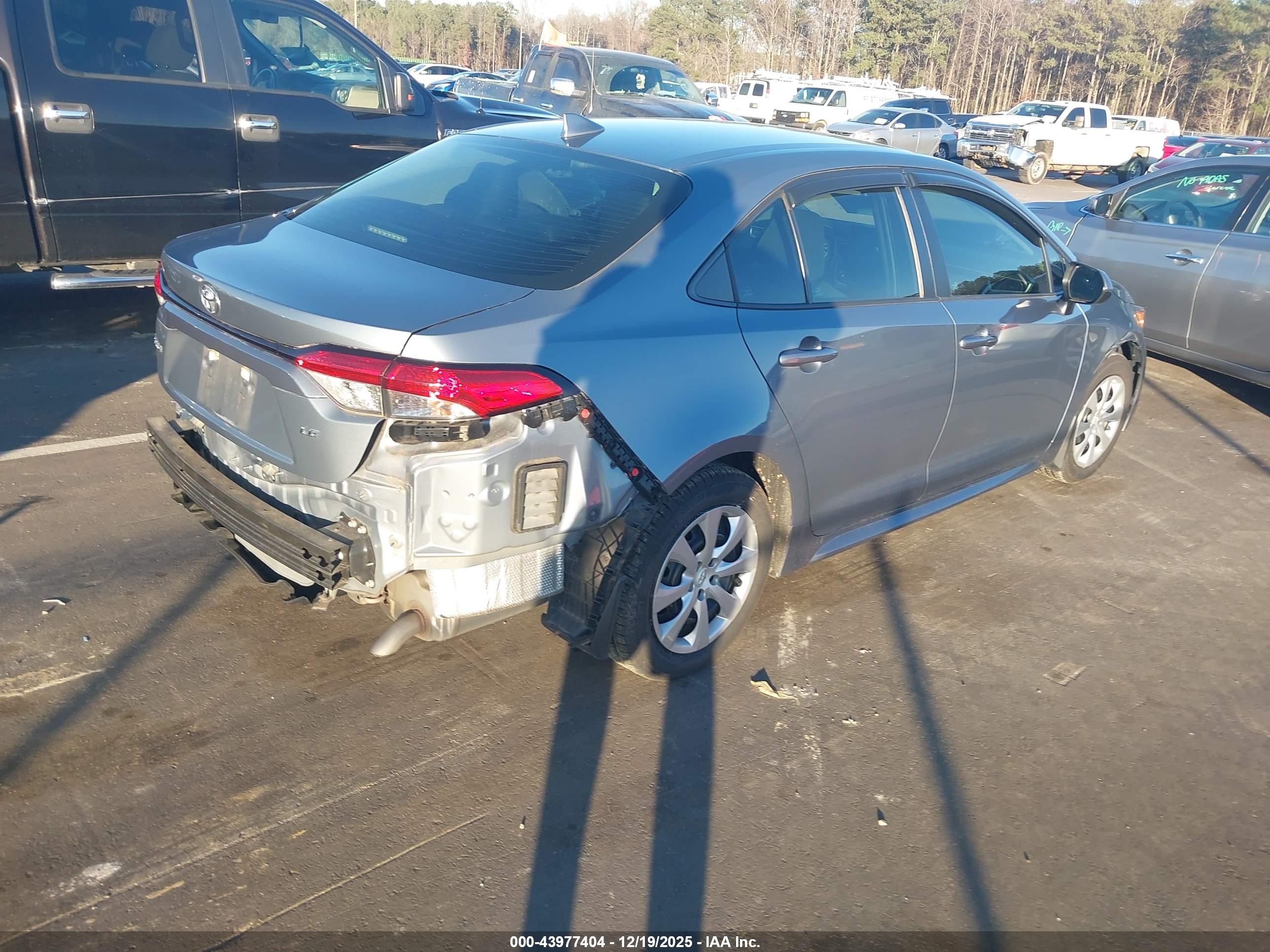 TOYOTA COROLLA image 4