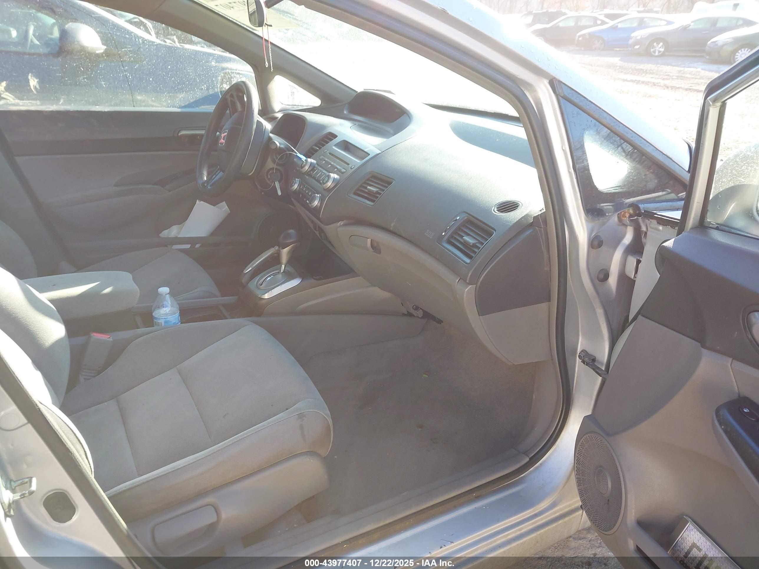 HONDA CIVIC image 5