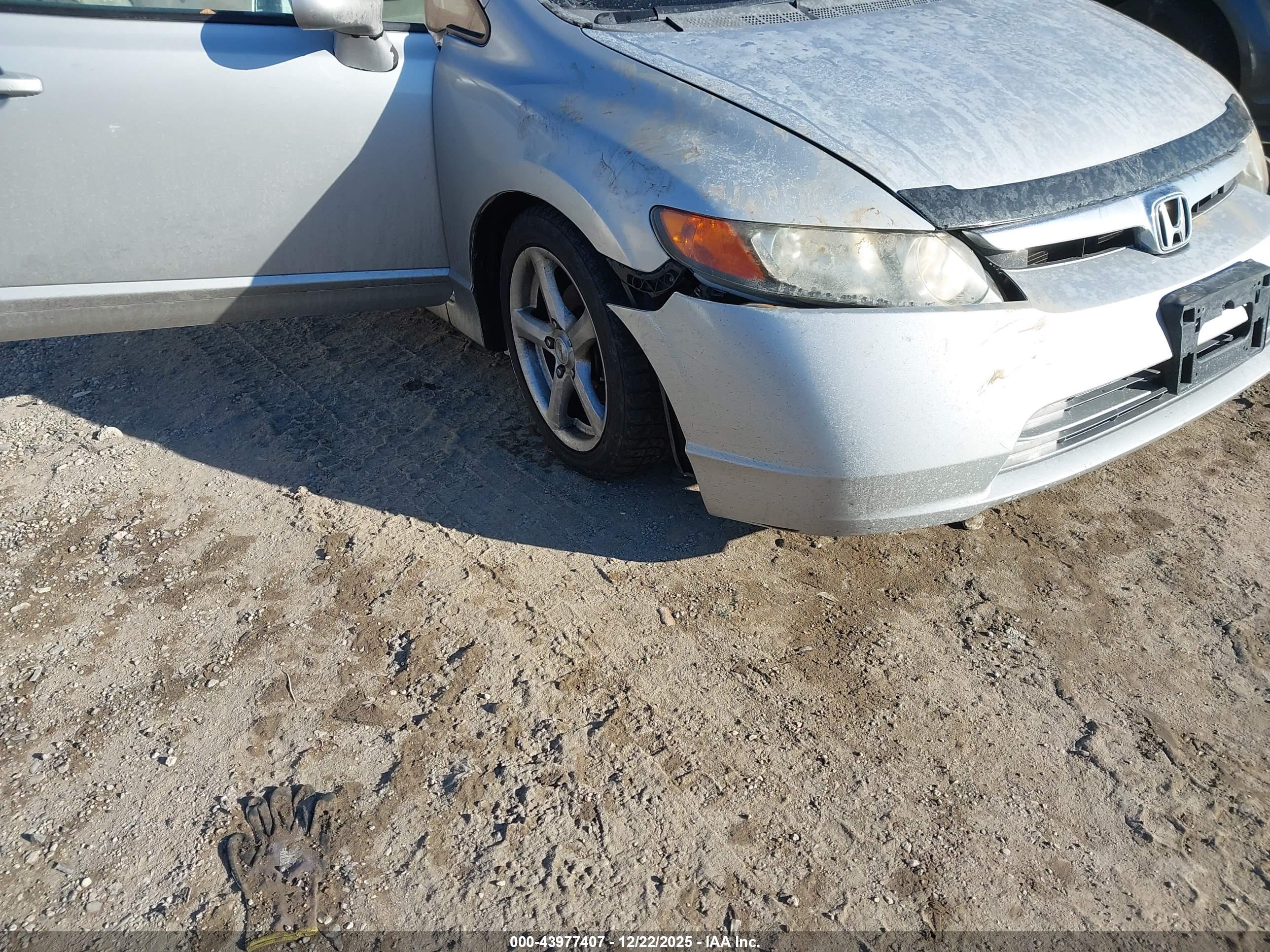 HONDA CIVIC image 6