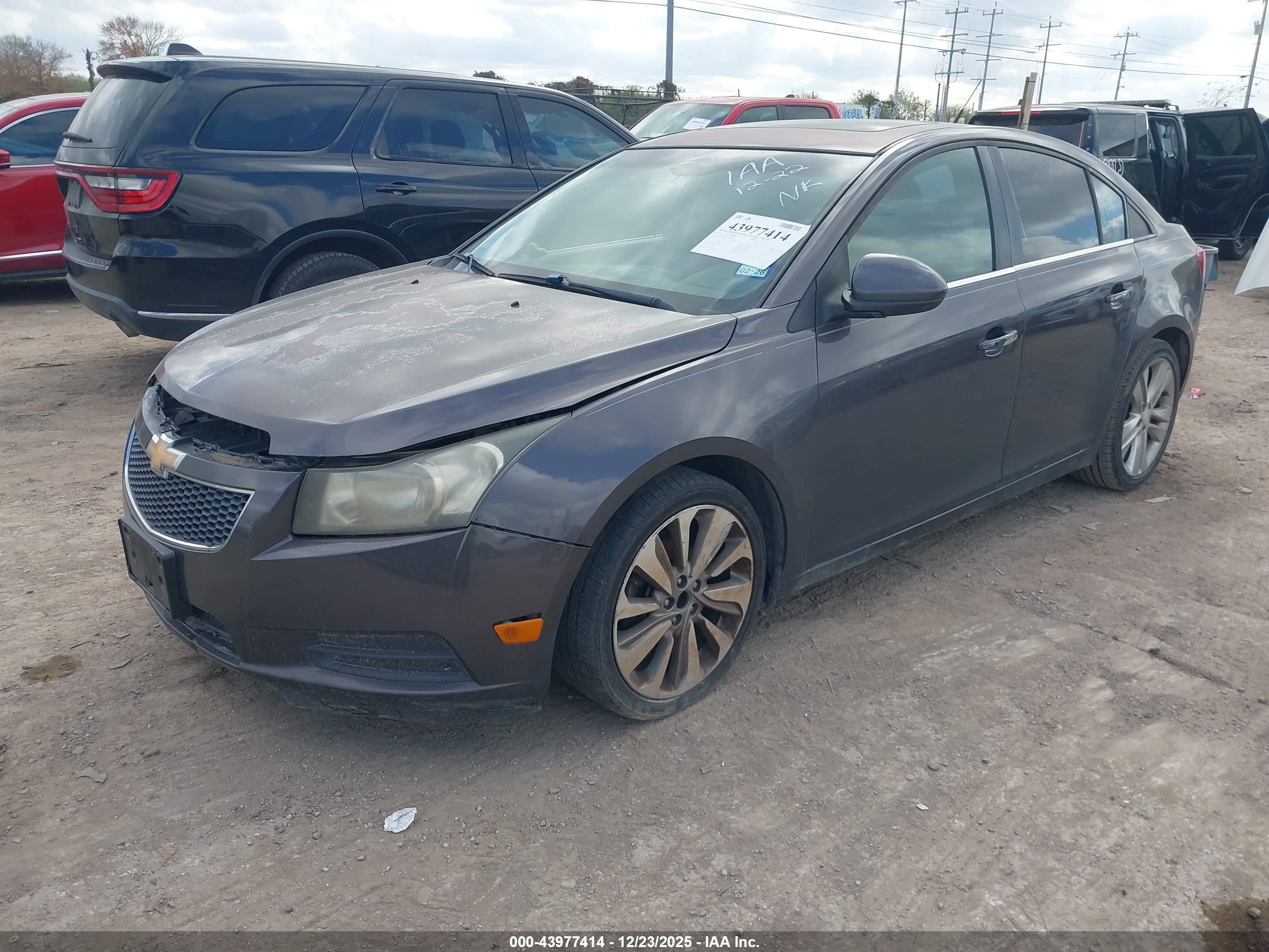 CHEVROLET CRUZE image 2