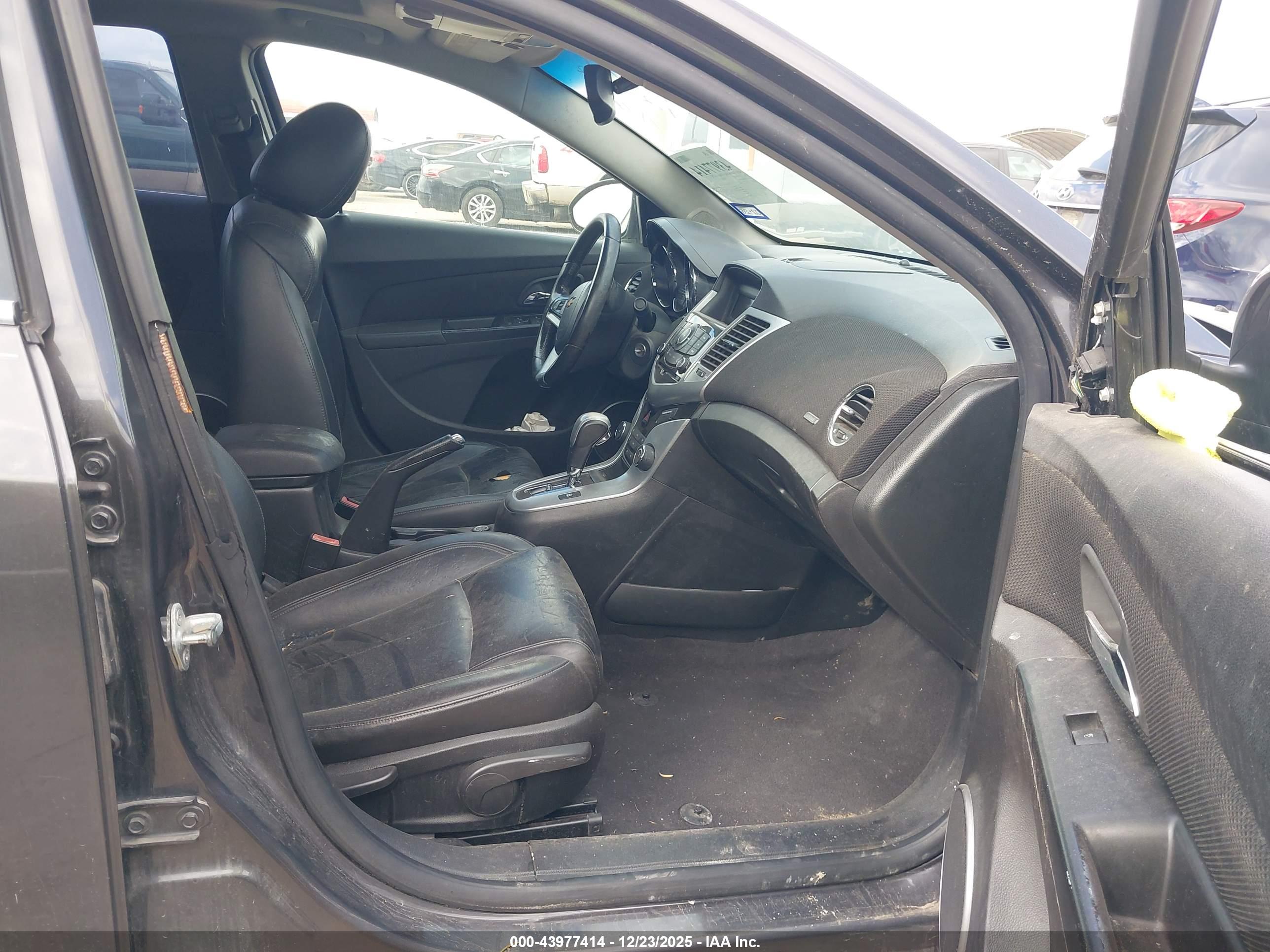 CHEVROLET CRUZE image 5