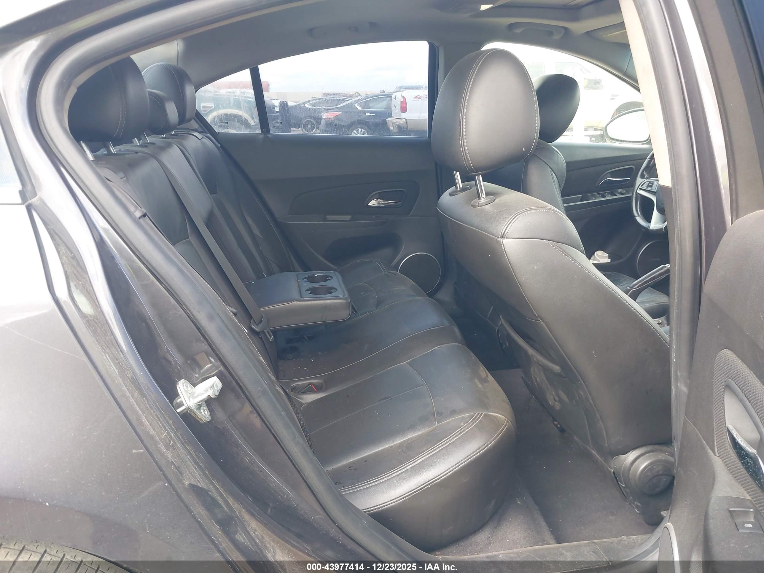 CHEVROLET CRUZE image 8