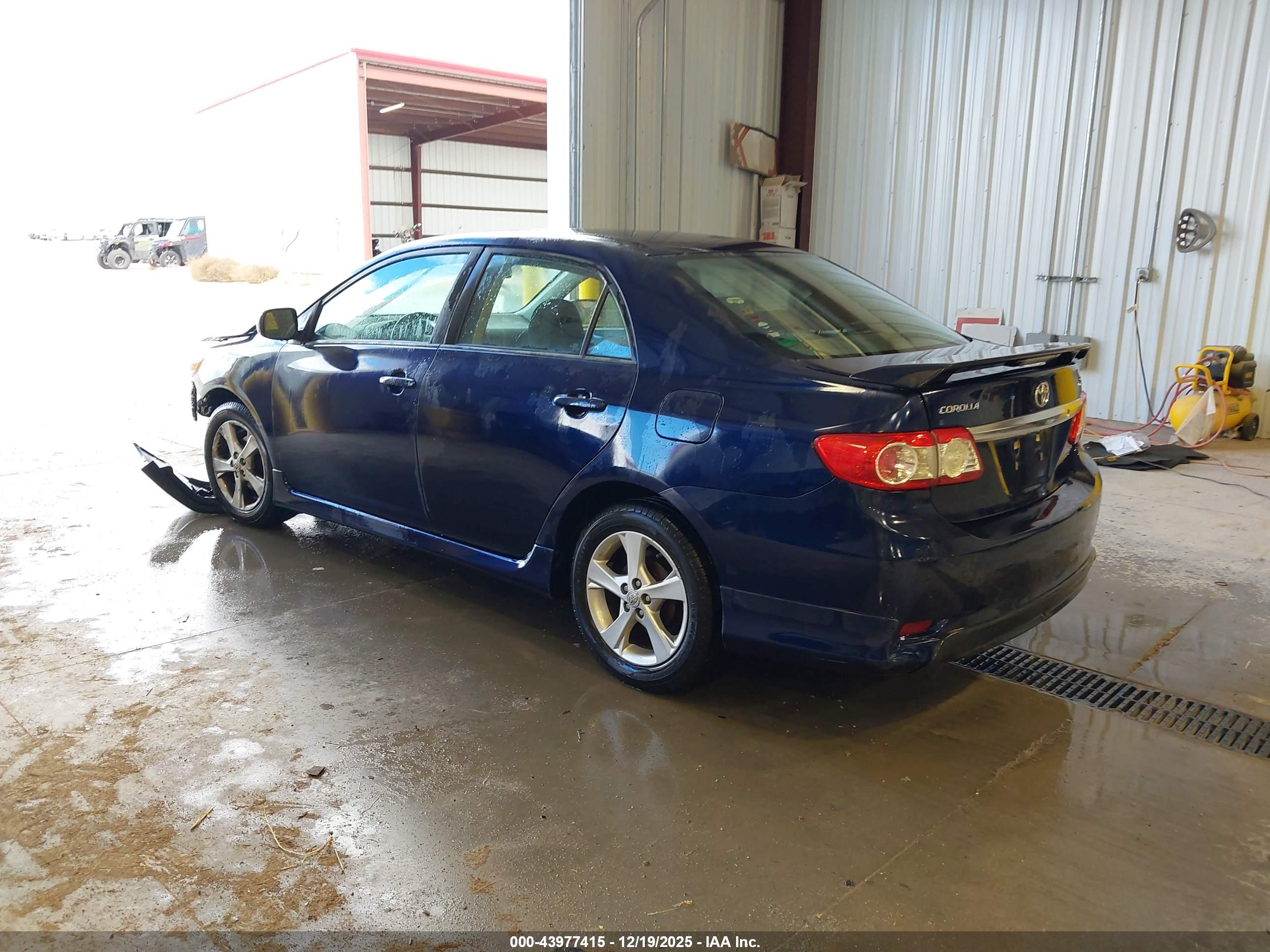 TOYOTA COROLLA image 3