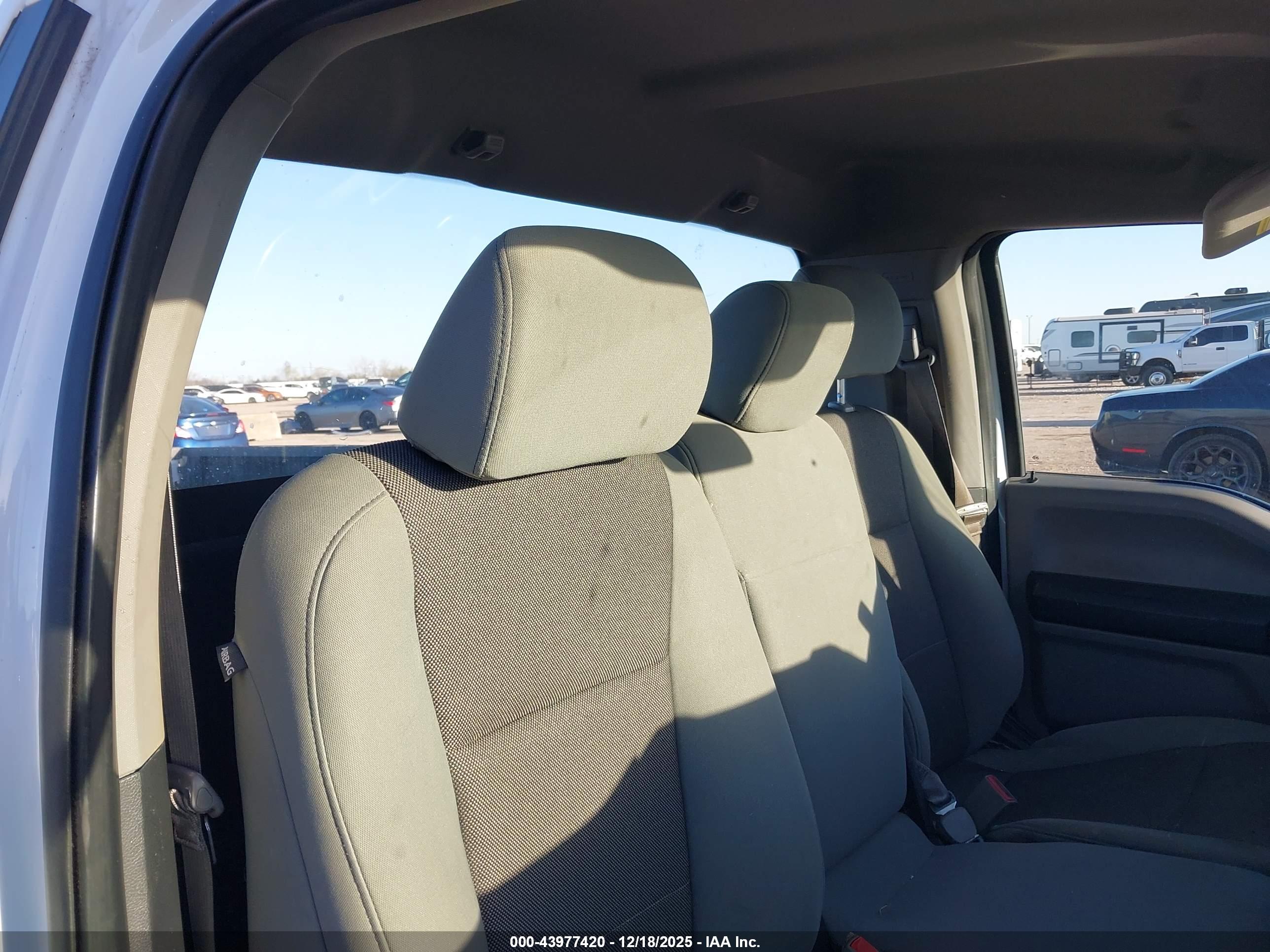 FORD F-150 image 8