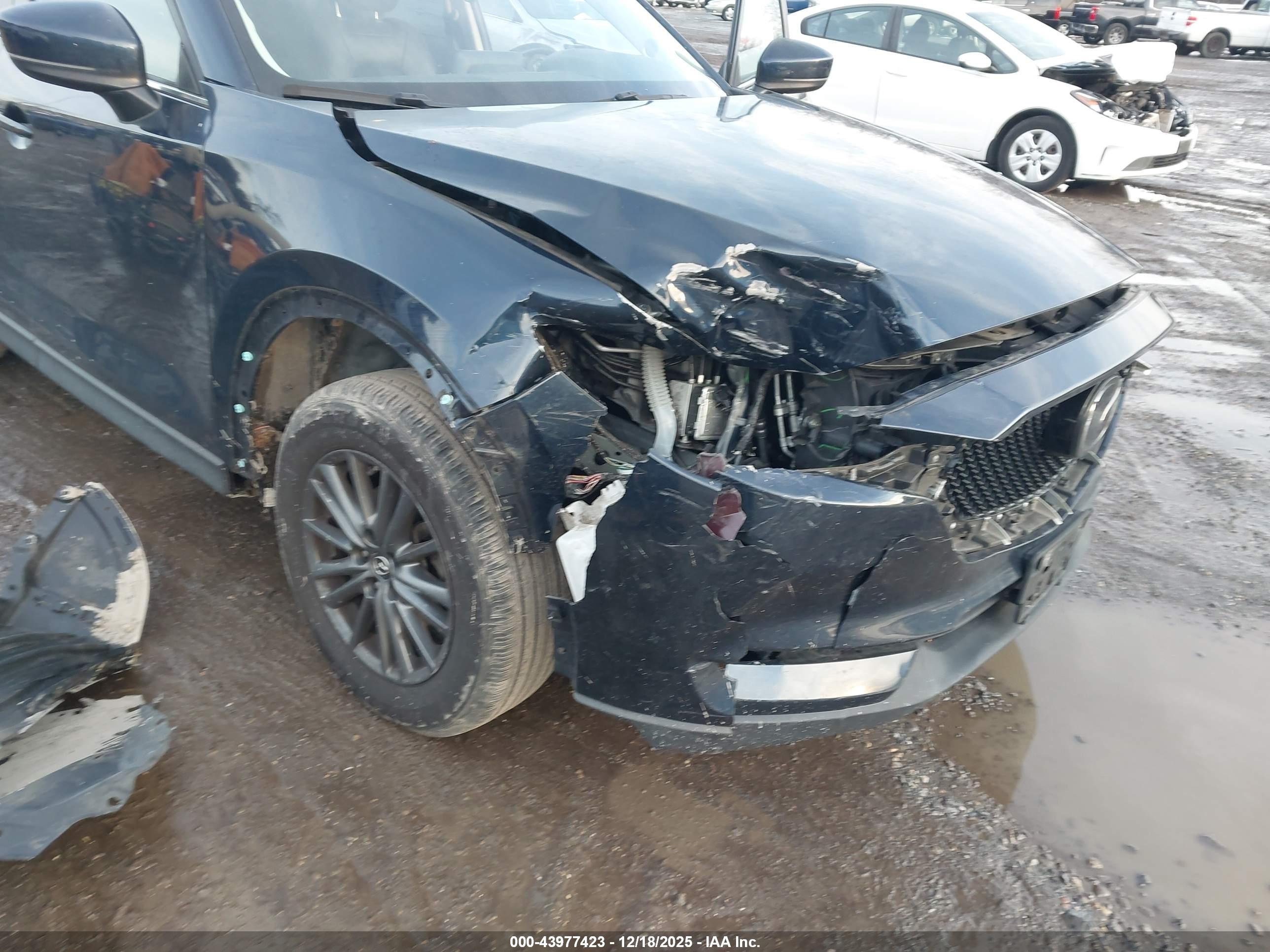 MAZDA CX-5 image 6