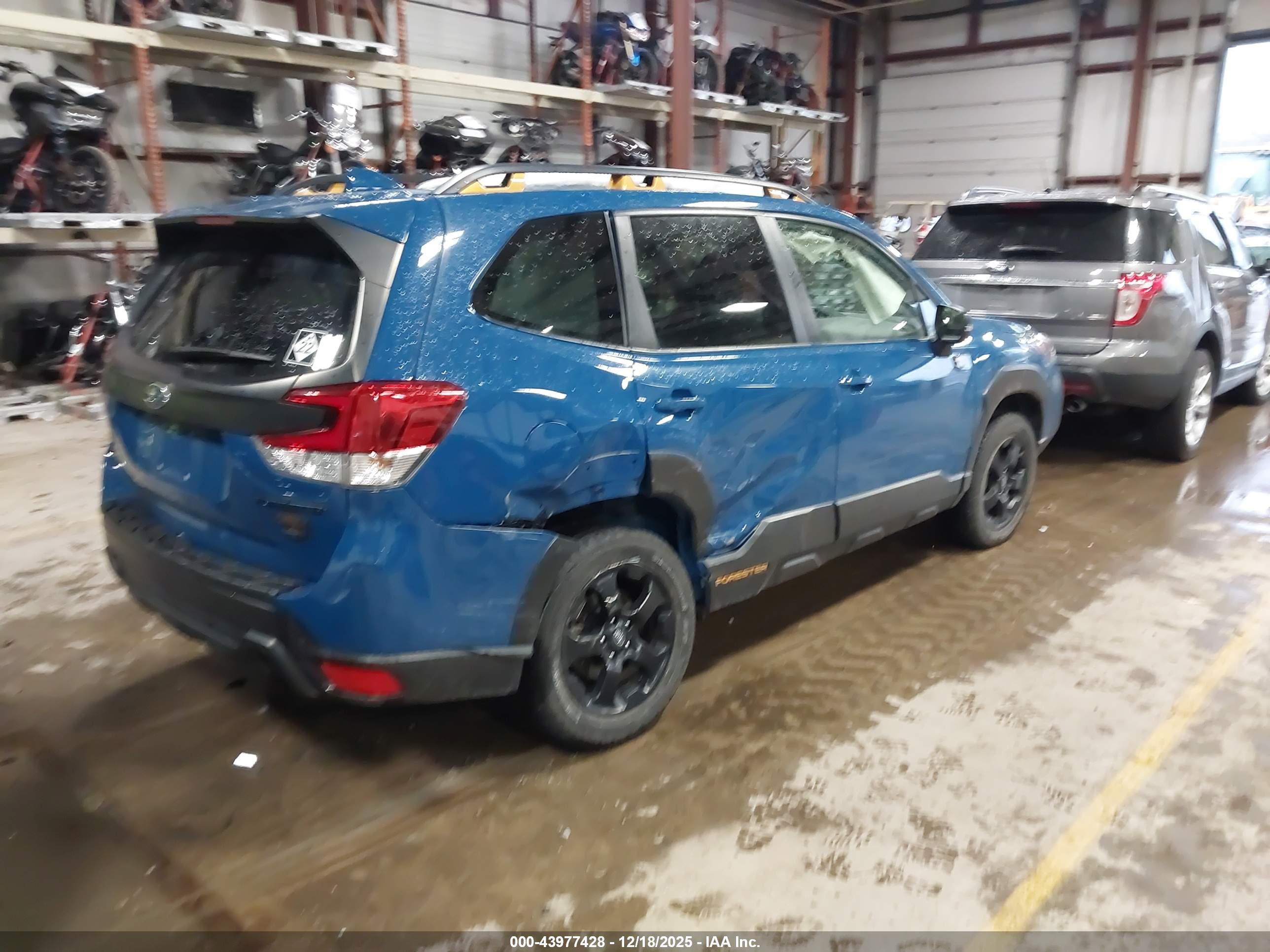 SUBARU FORESTER image 4