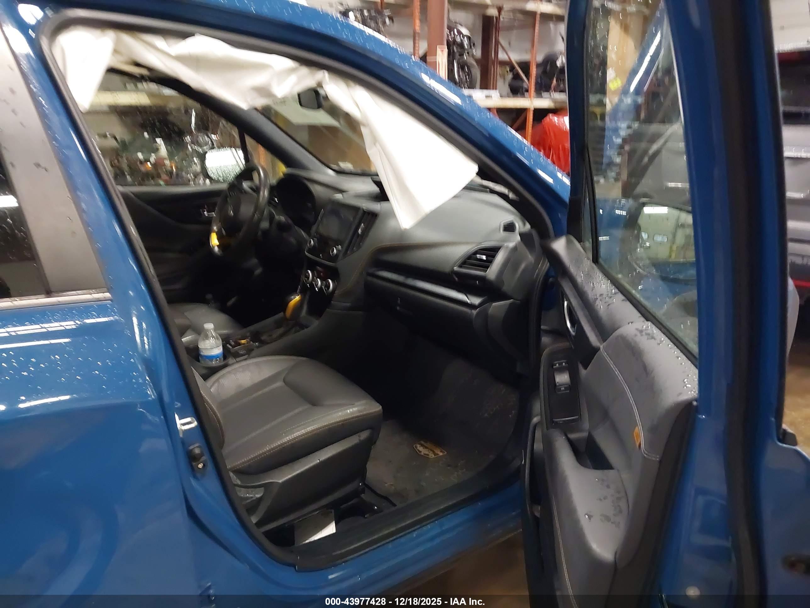 SUBARU FORESTER image 5