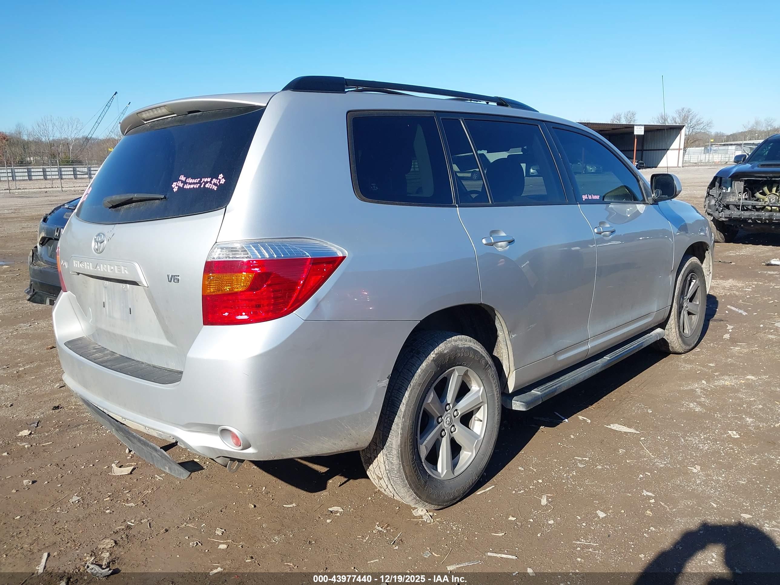 TOYOTA HIGHLANDER image 4