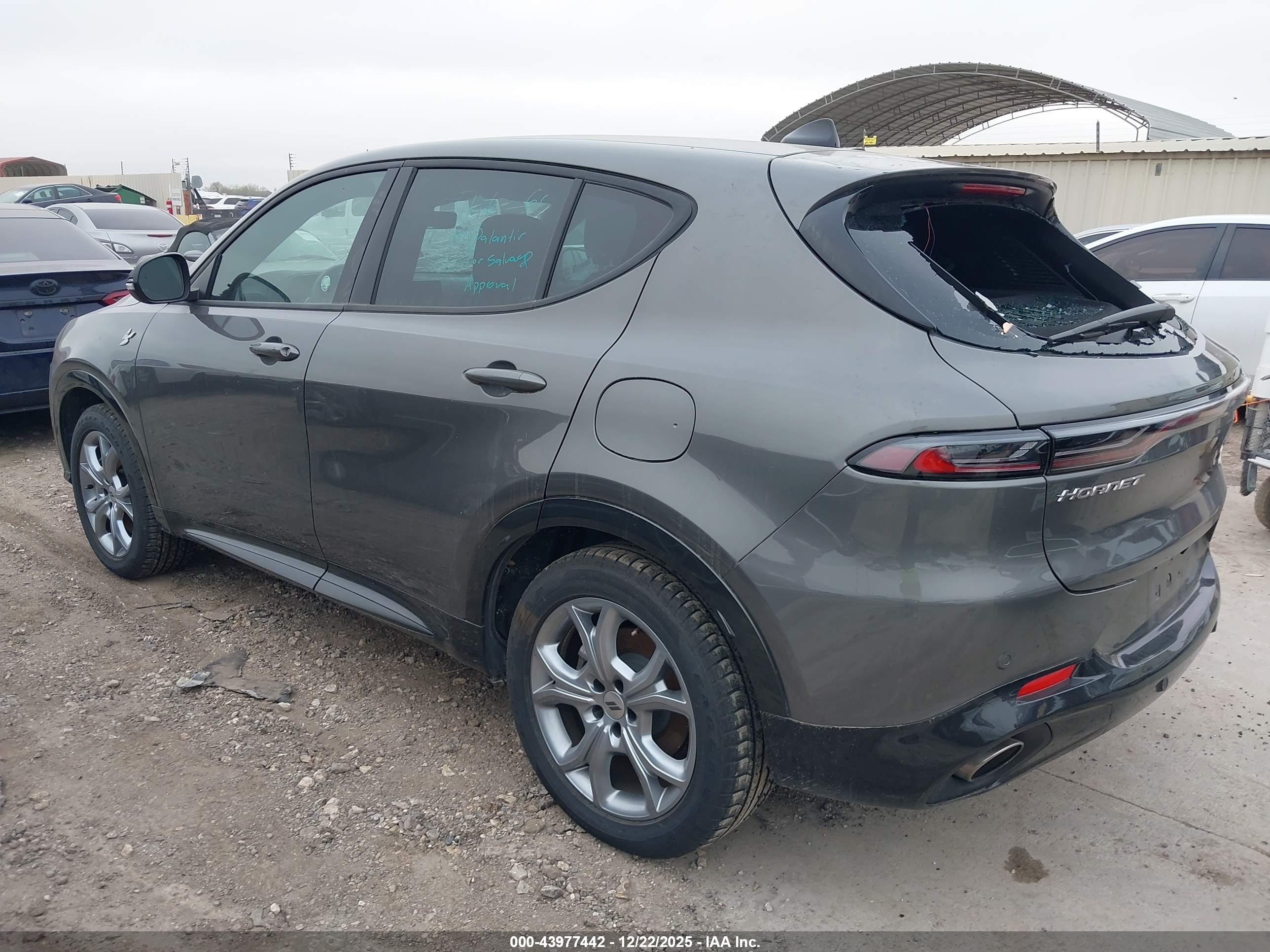 DODGE HORNET image 3