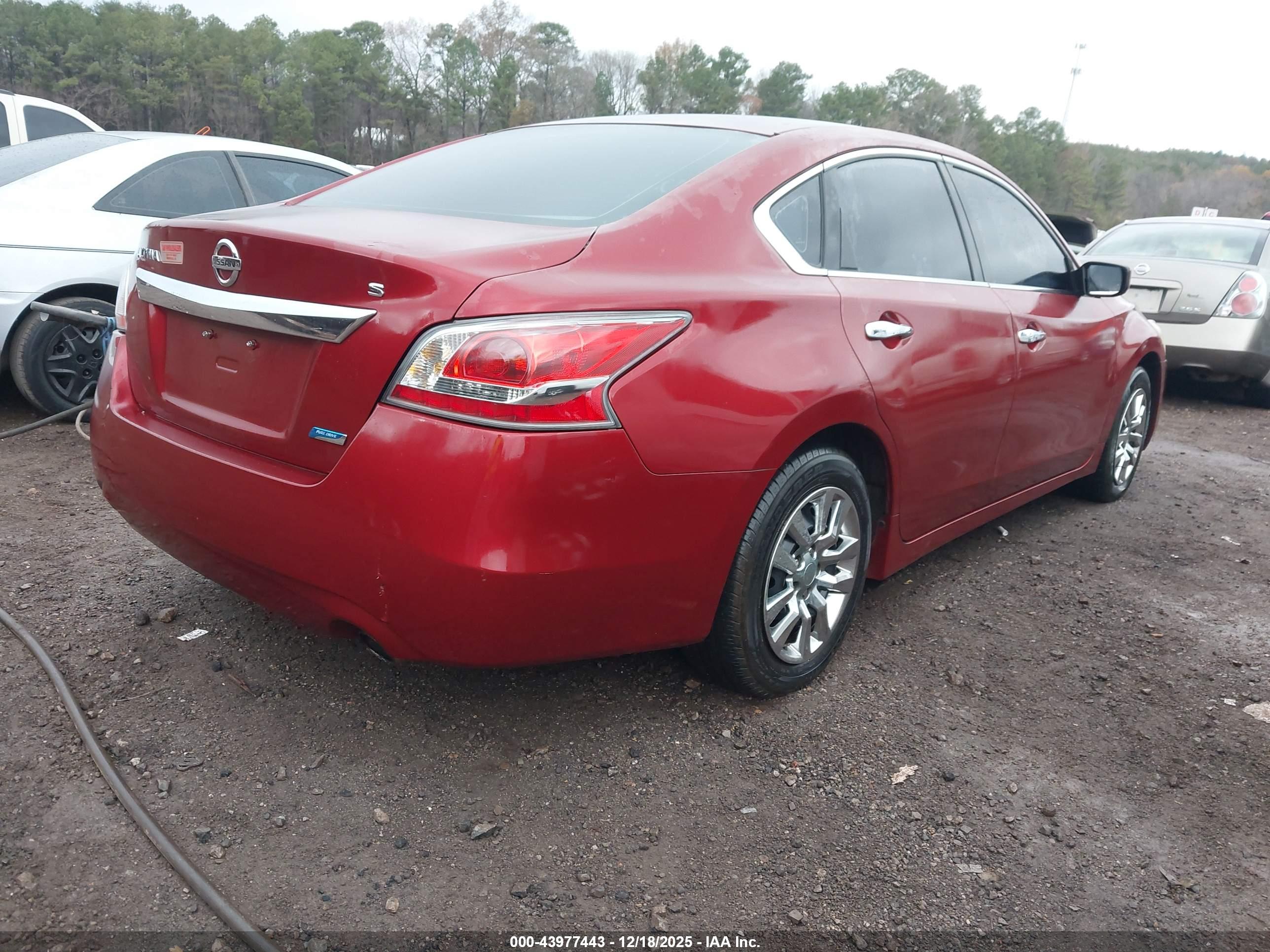 NISSAN ALTIMA image 4
