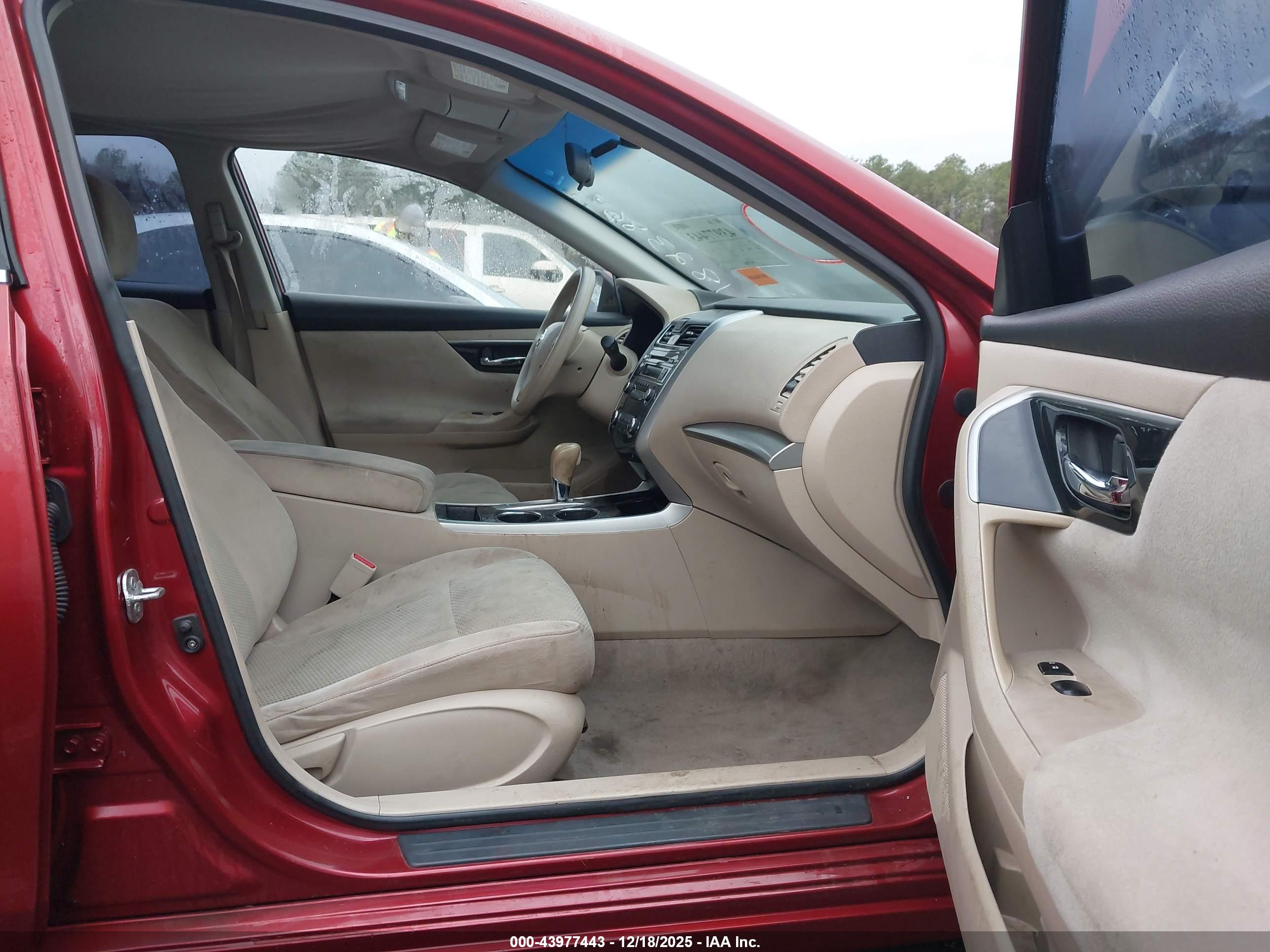 NISSAN ALTIMA image 5