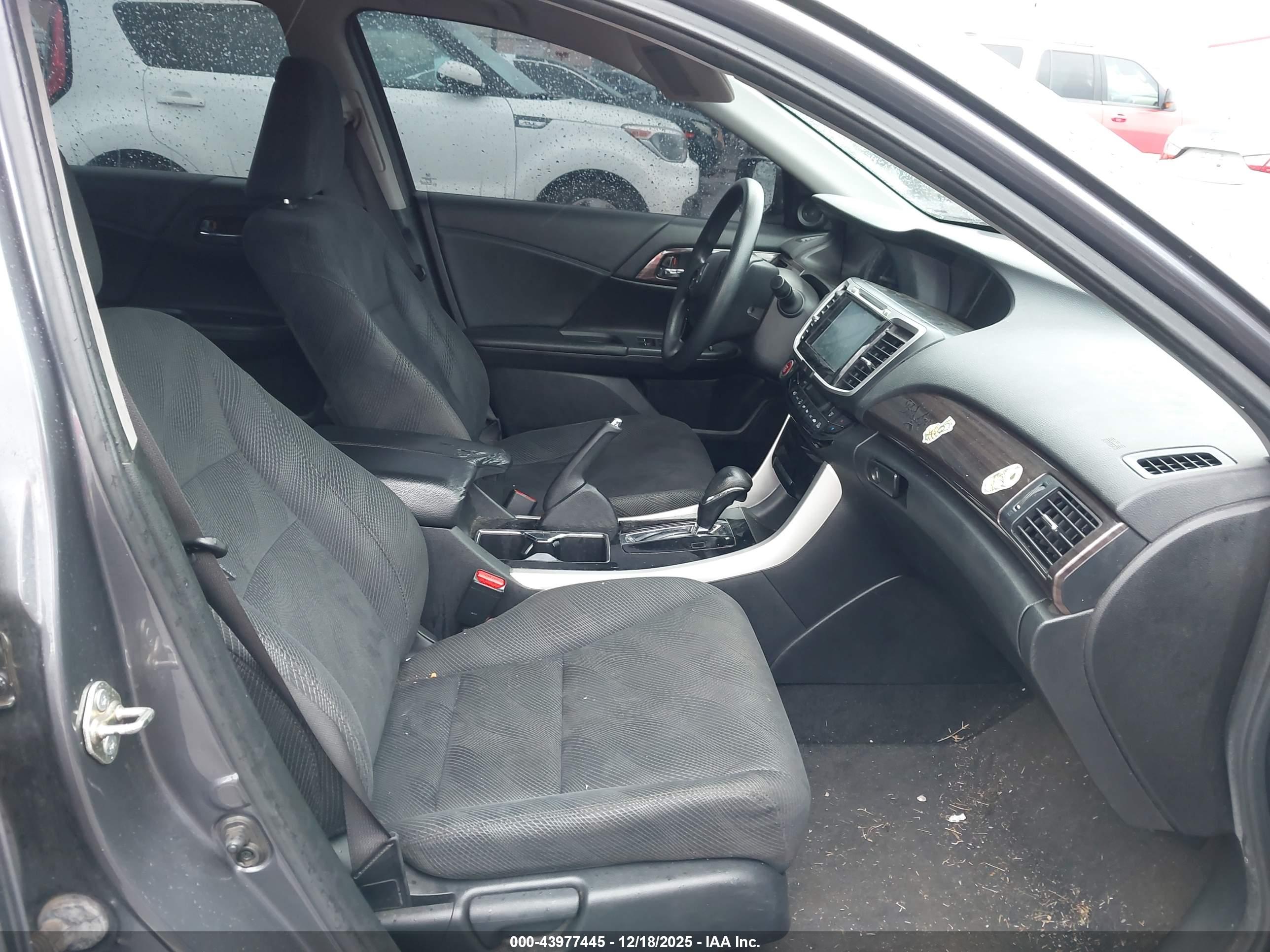 HONDA ACCORD image 5