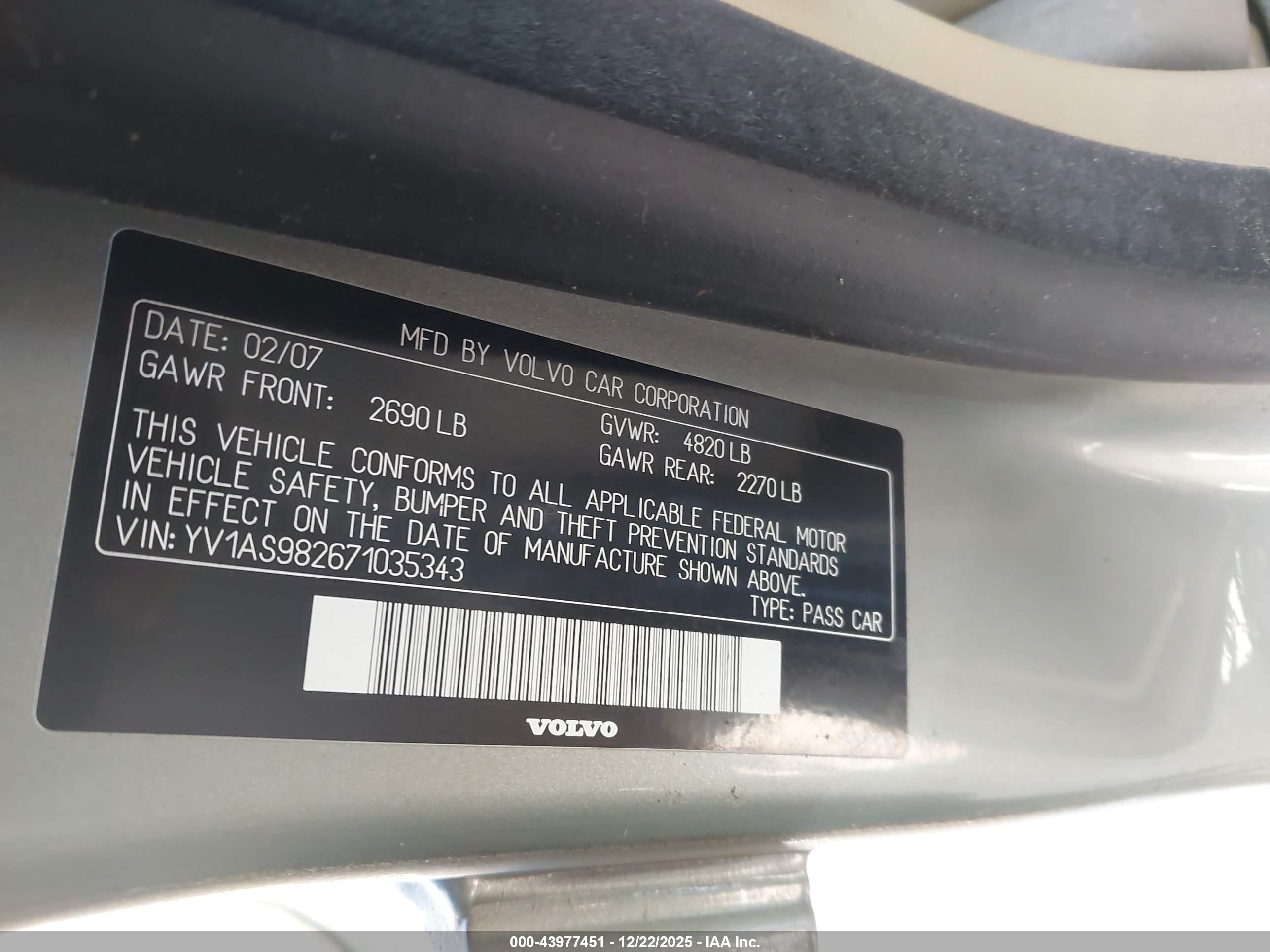 VOLVO S80 image 9