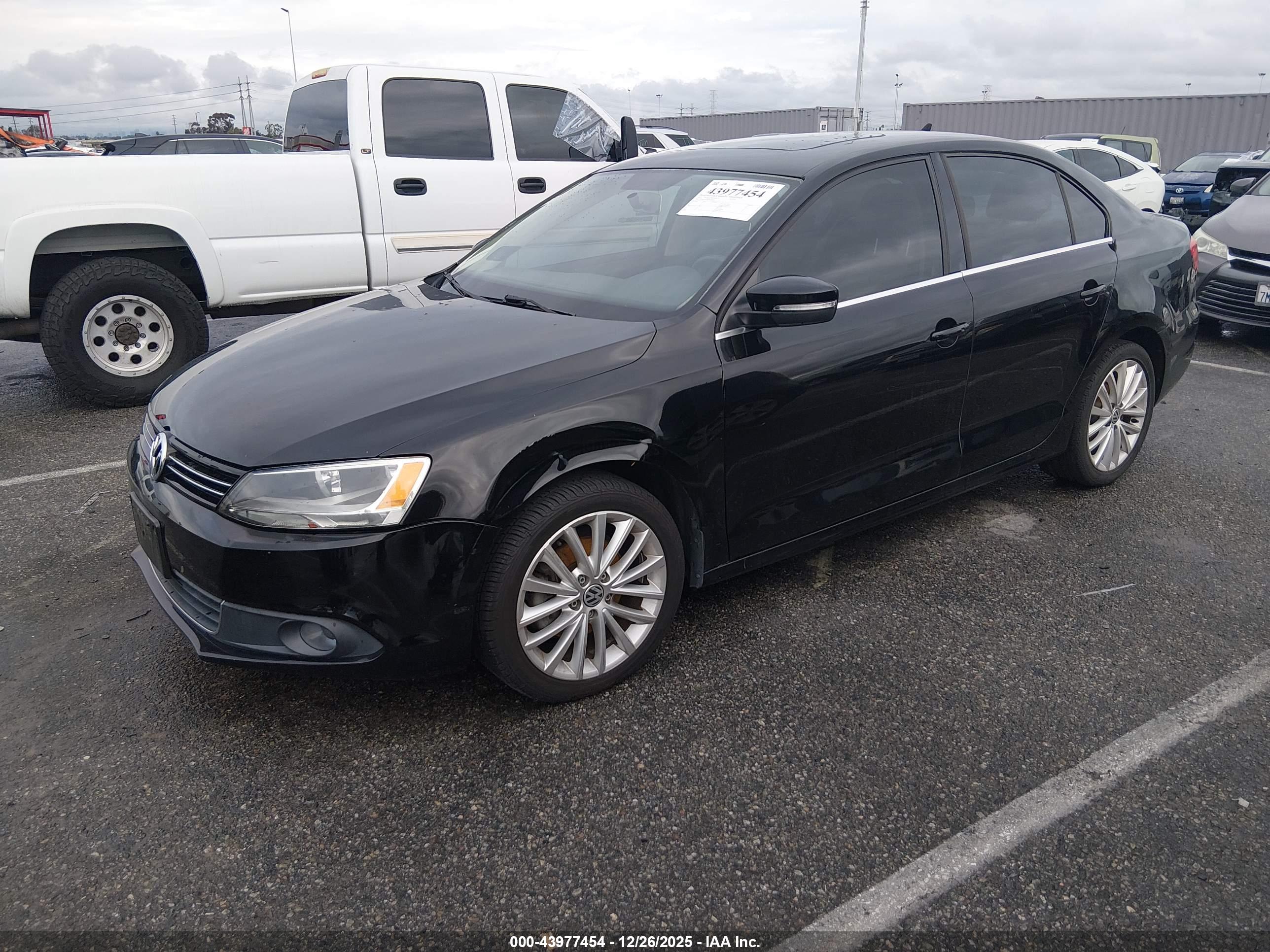 VOLKSWAGEN JETTA image 2