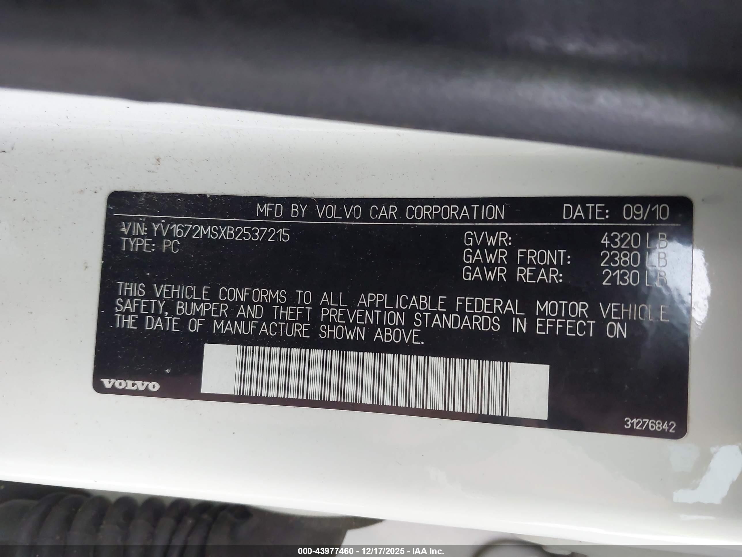 VOLVO S40 image 9