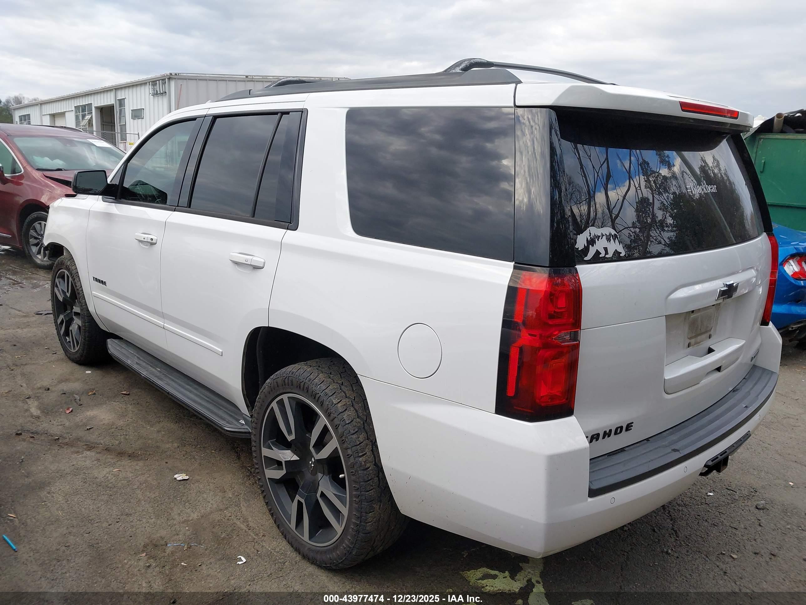 CHEVROLET TAHOE image 3