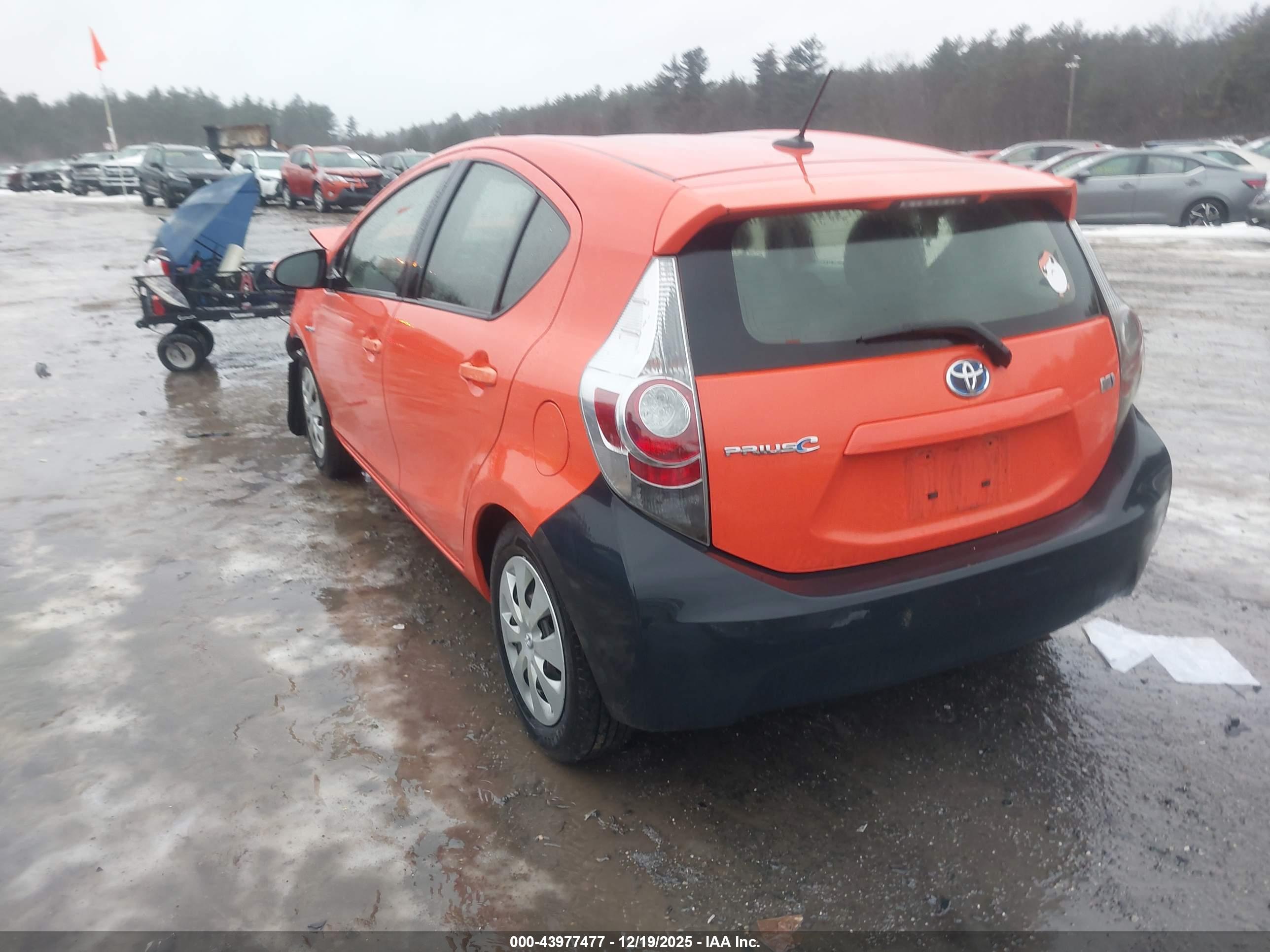 TOYOTA PRIUS image 3
