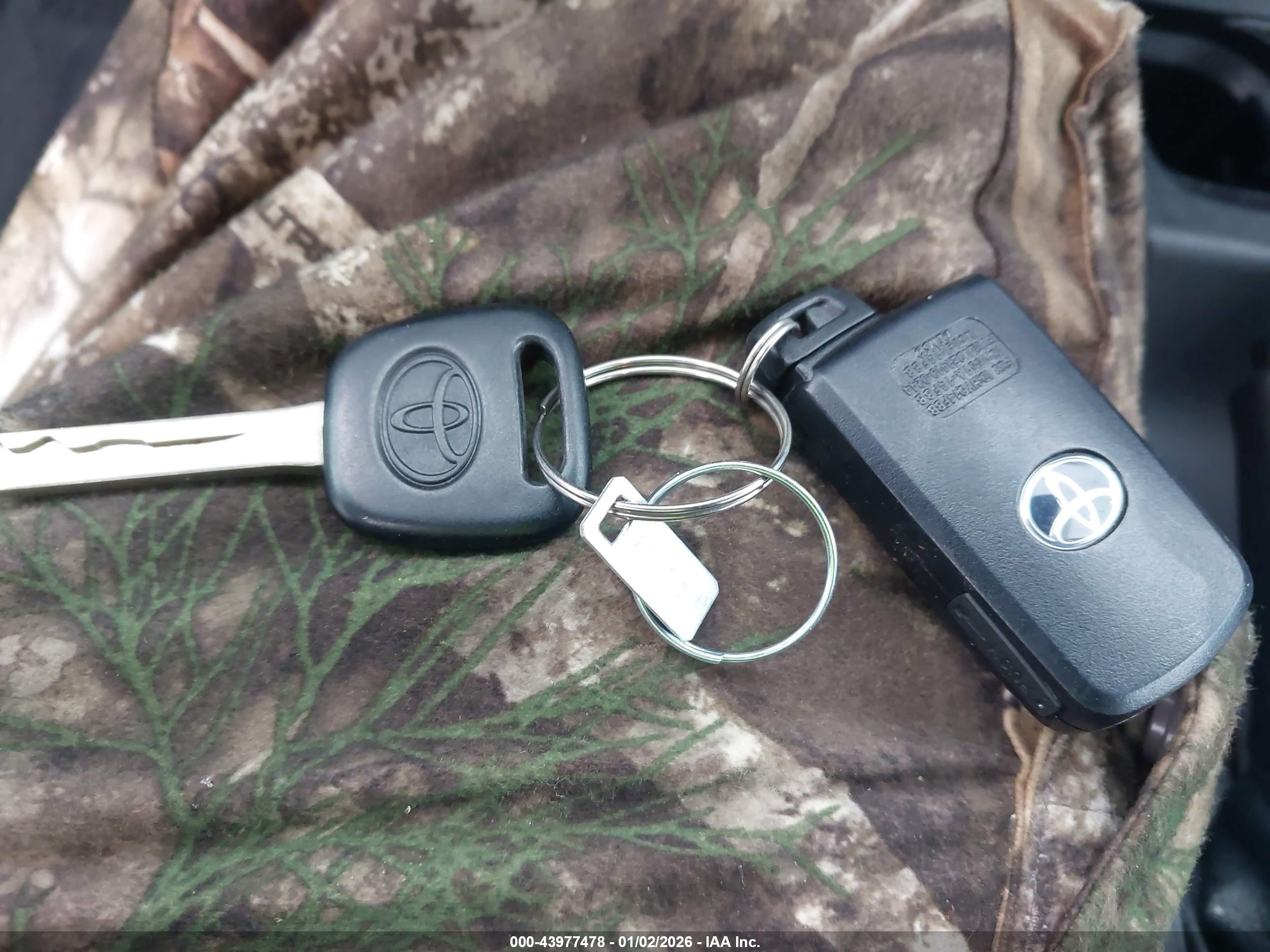 TOYOTA TACOMA image 11