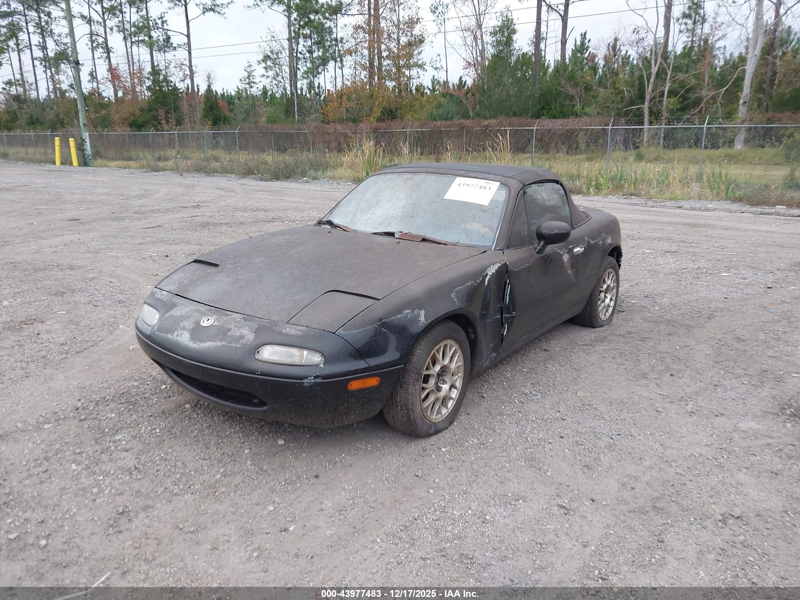 MAZDA MX-5 image 2