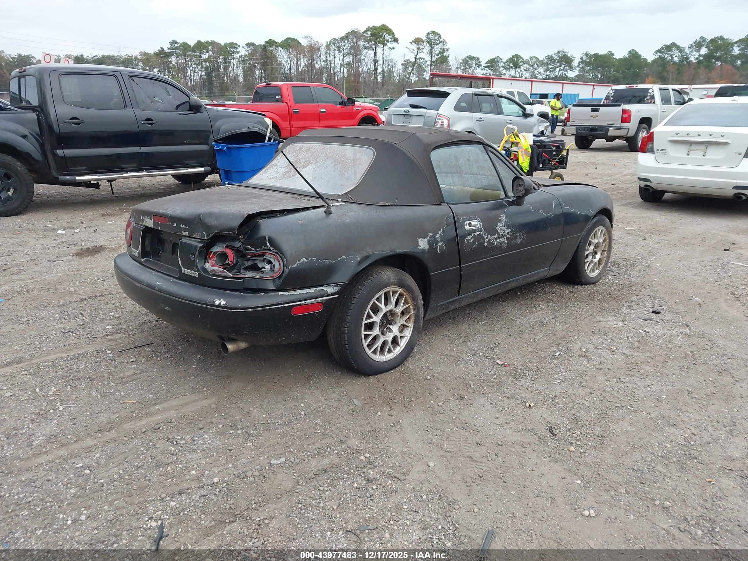 MAZDA MX-5 image 4