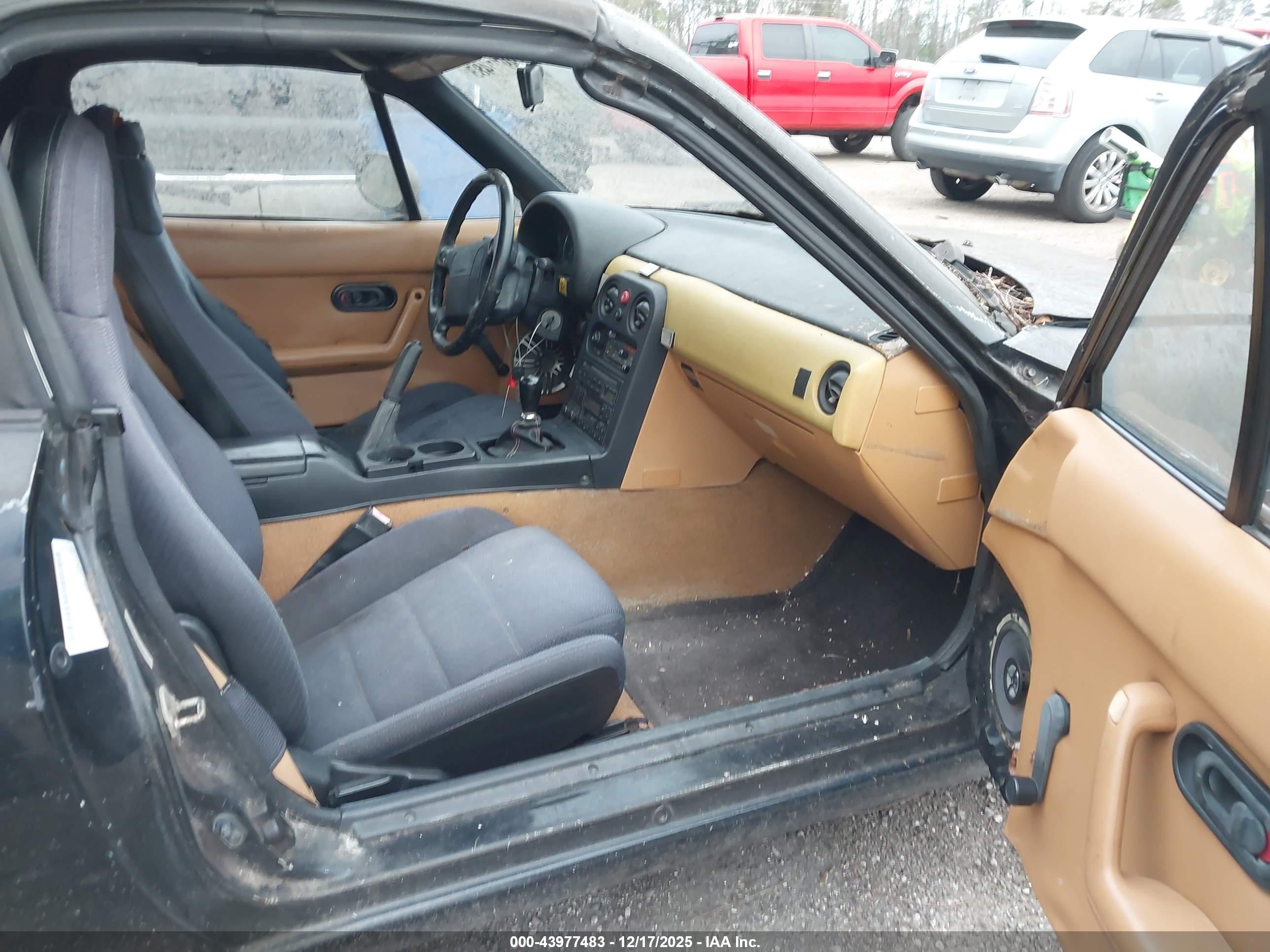 MAZDA MX-5 image 5
