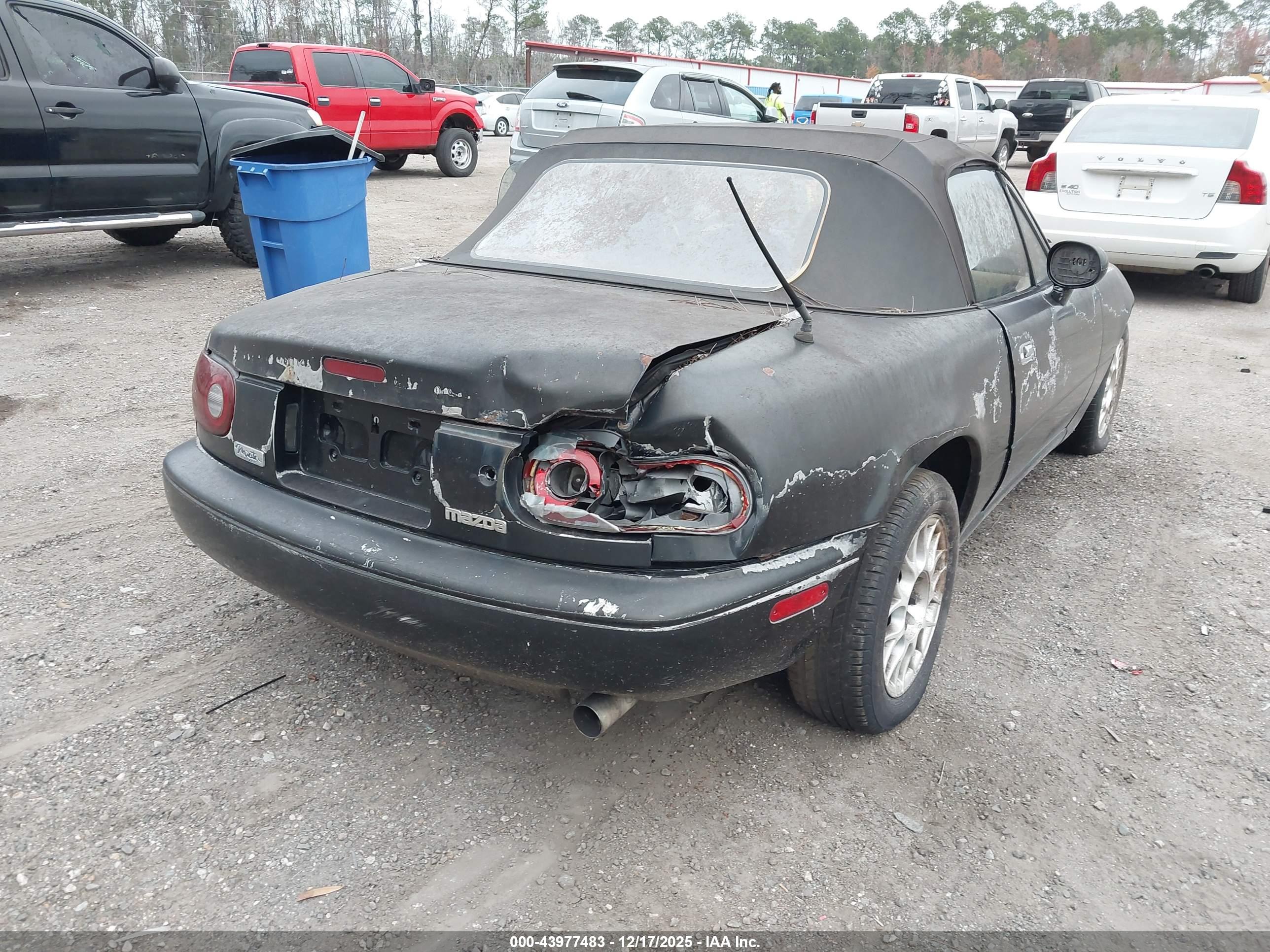 MAZDA MX-5 image 6