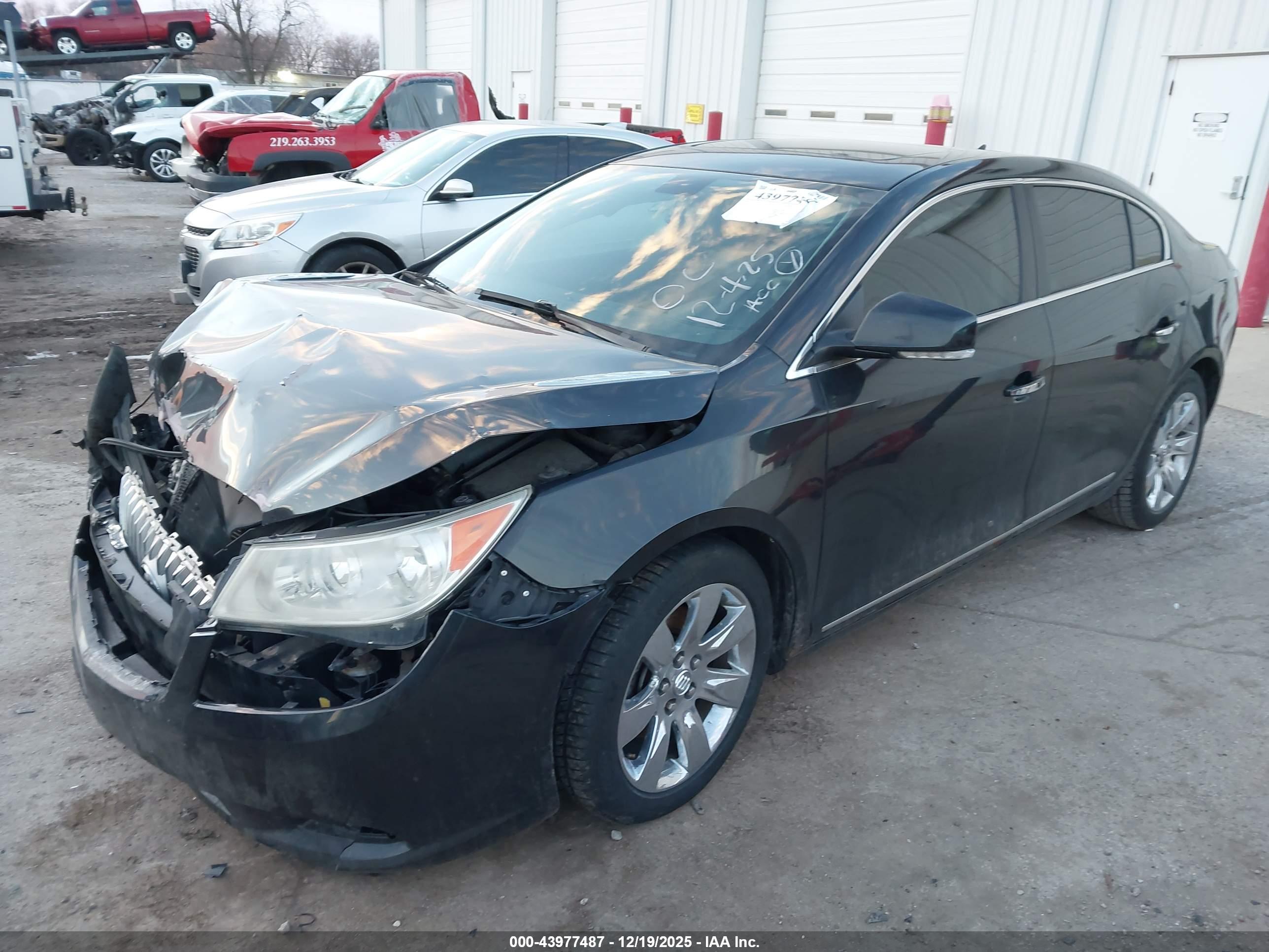 BUICK LACROSSE image 2