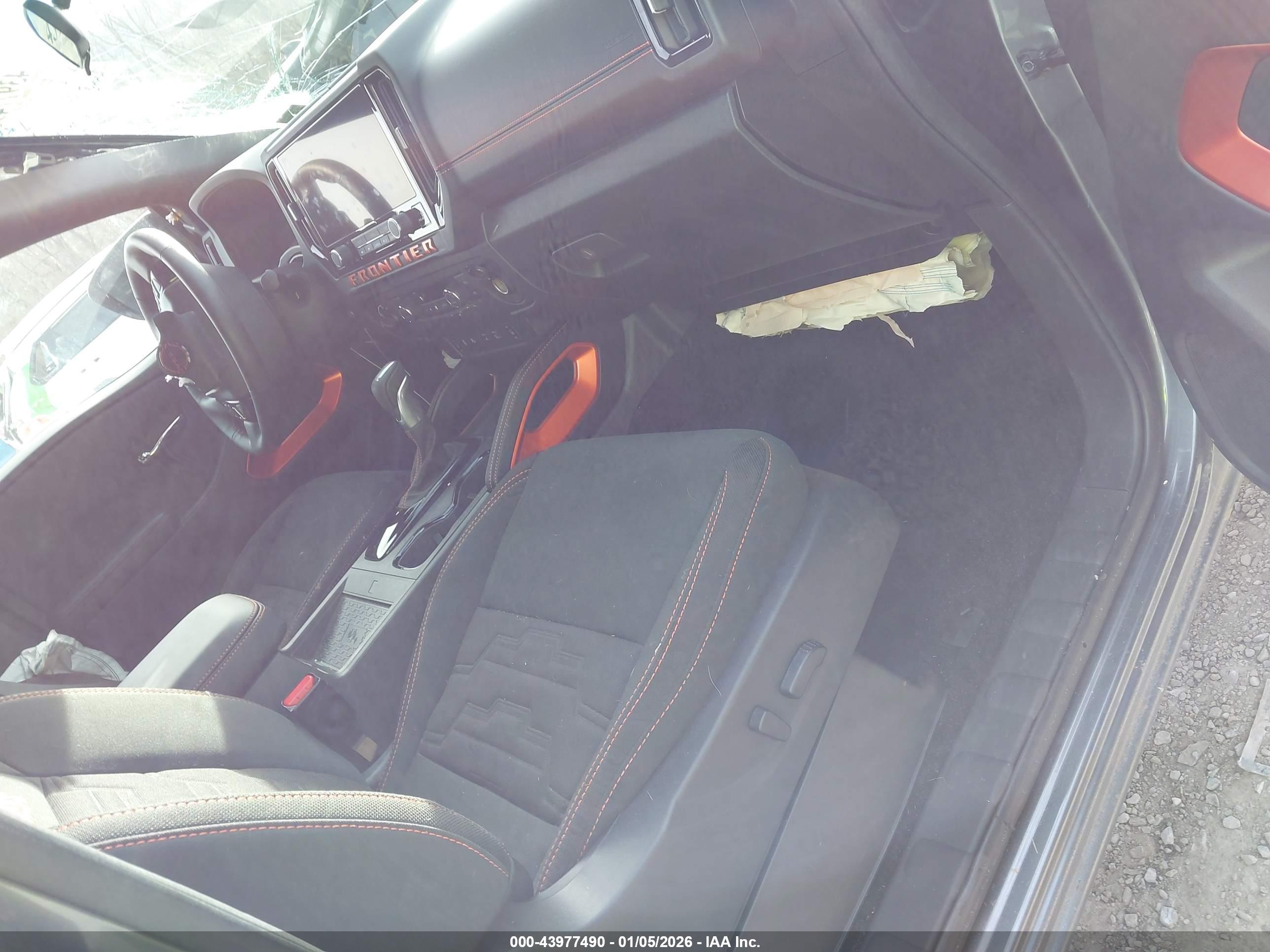 NISSAN FRONTIER image 5