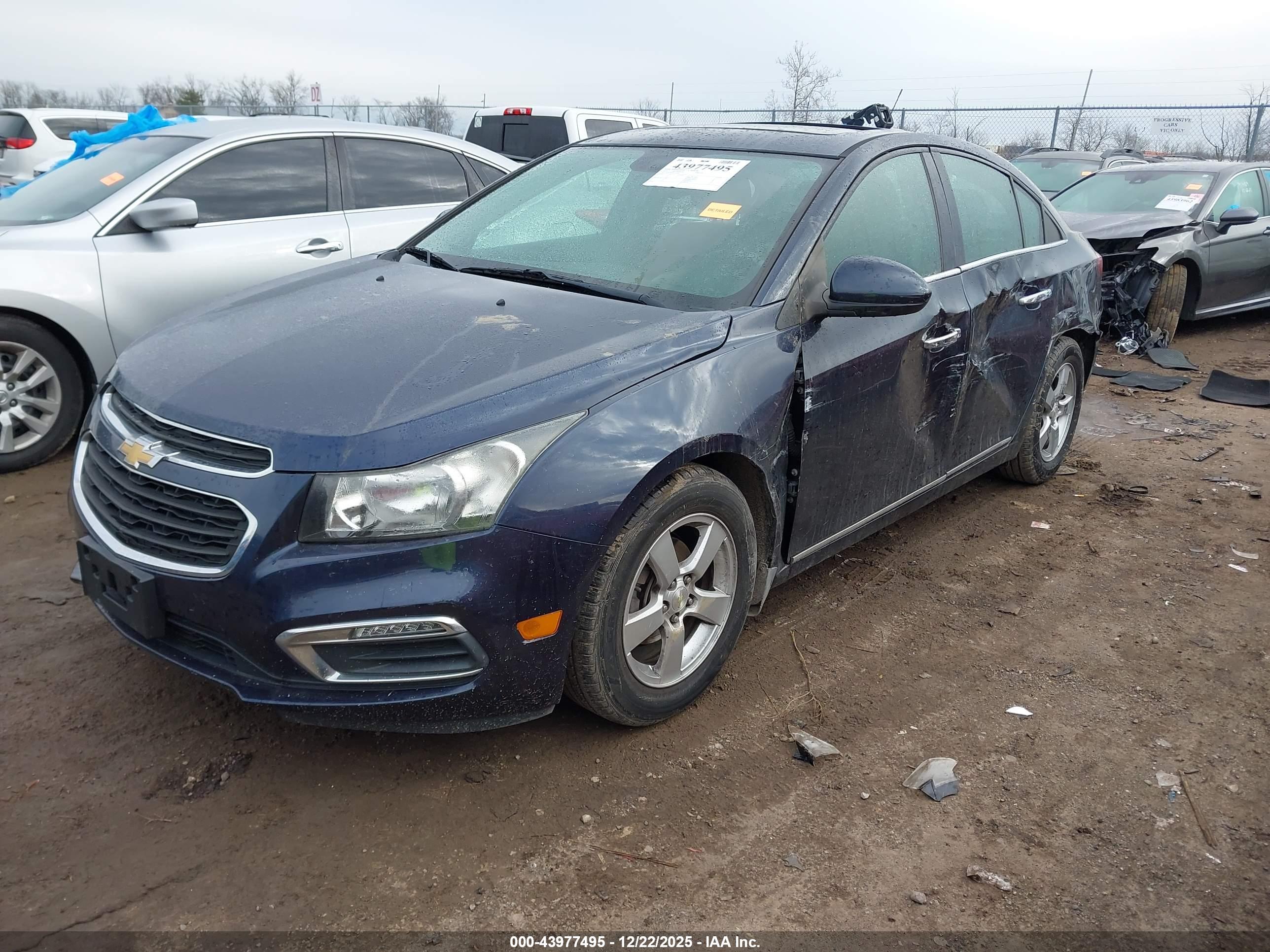 CHEVROLET CRUZE image 2
