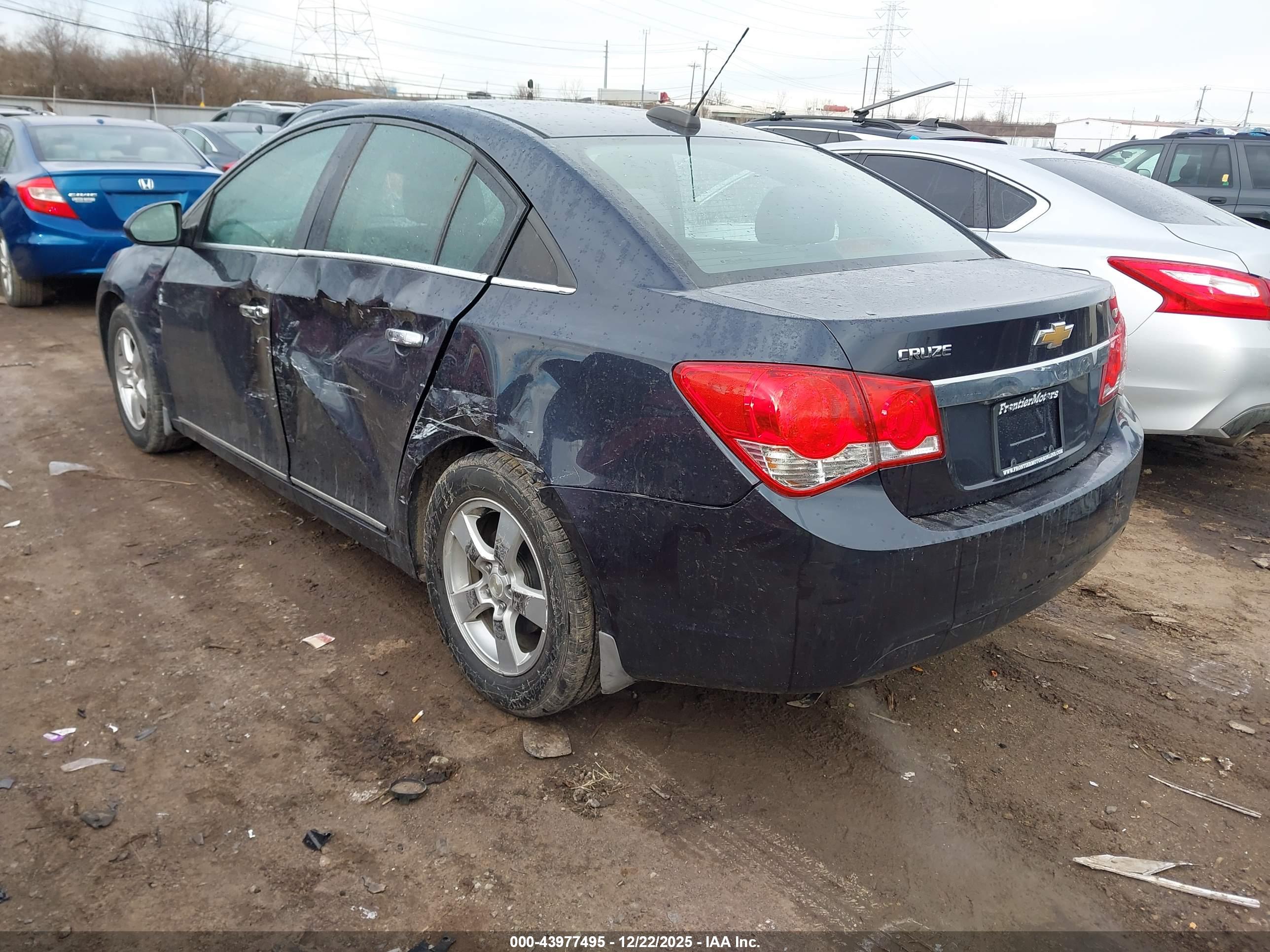 CHEVROLET CRUZE image 3