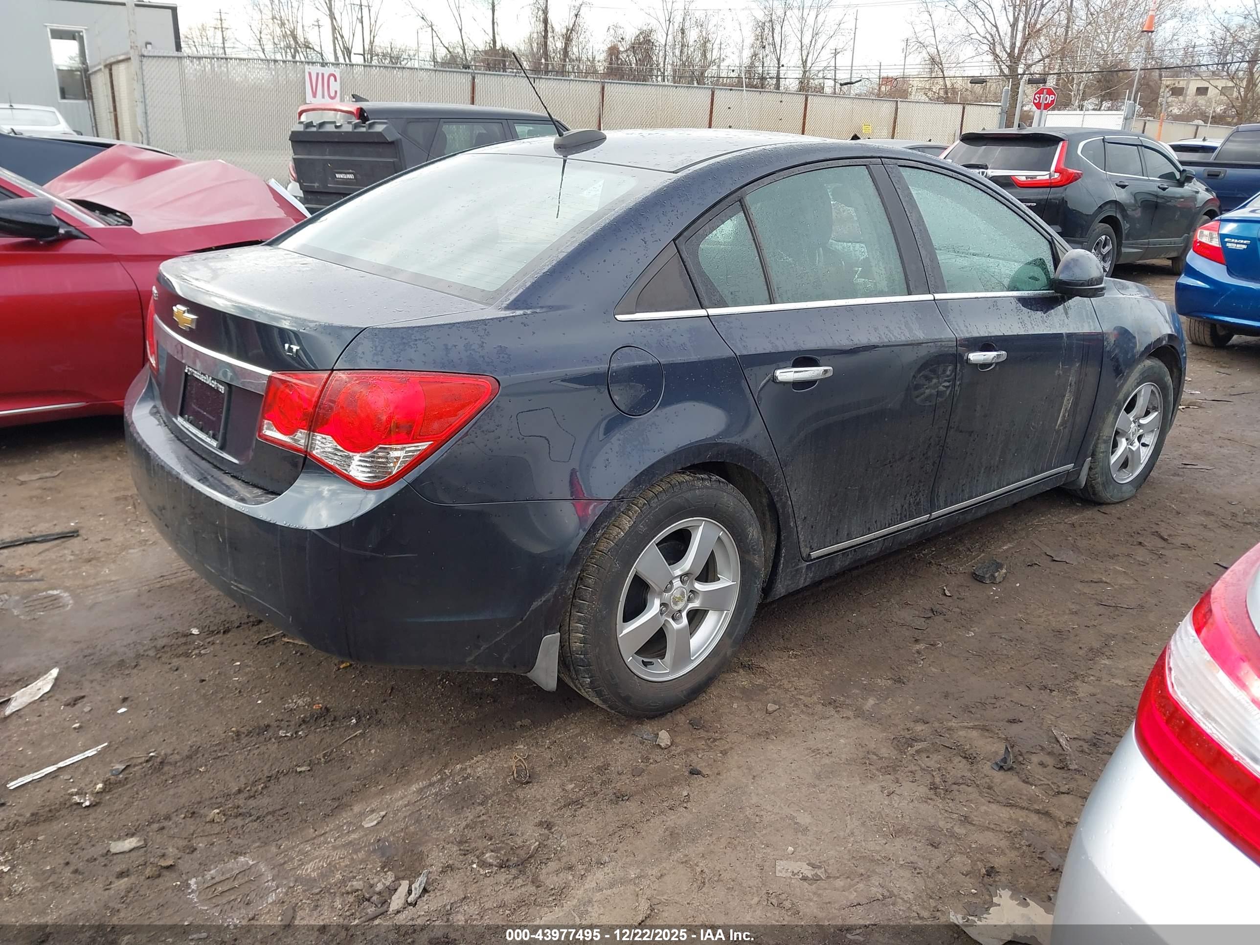 CHEVROLET CRUZE image 4