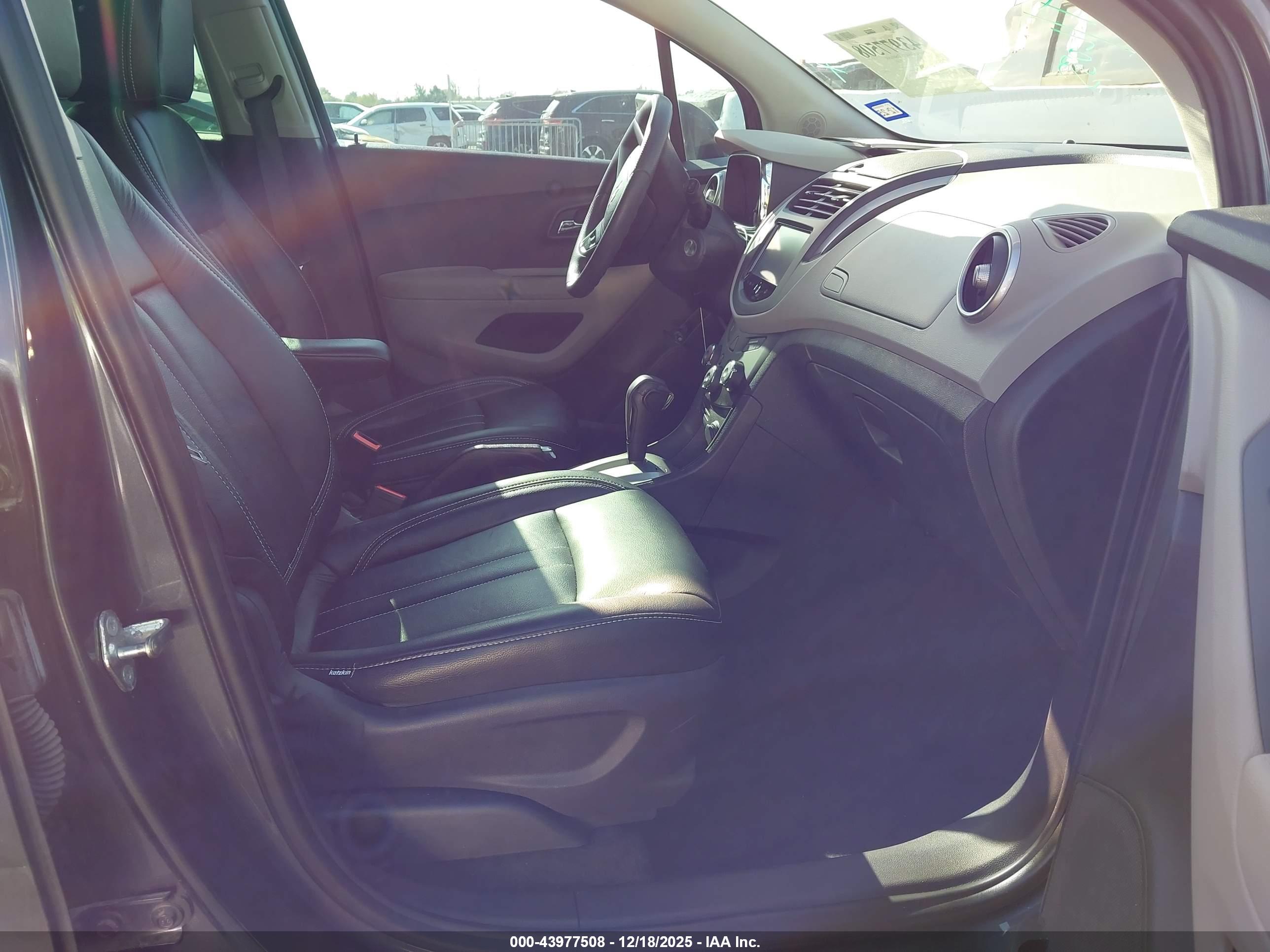 CHEVROLET TRAX image 5