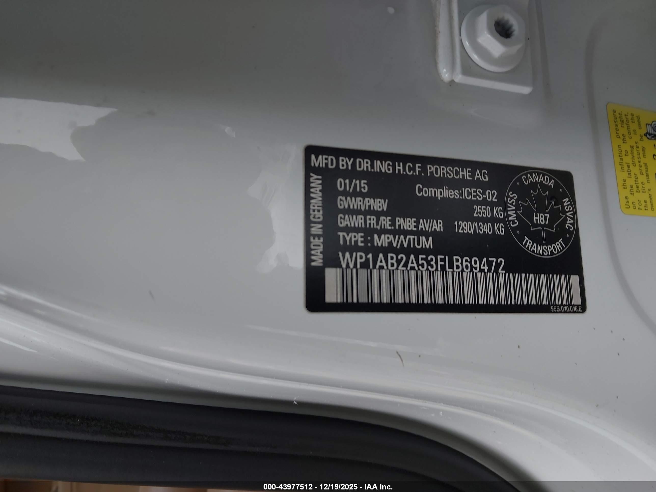 PORSCHE MACAN image 9