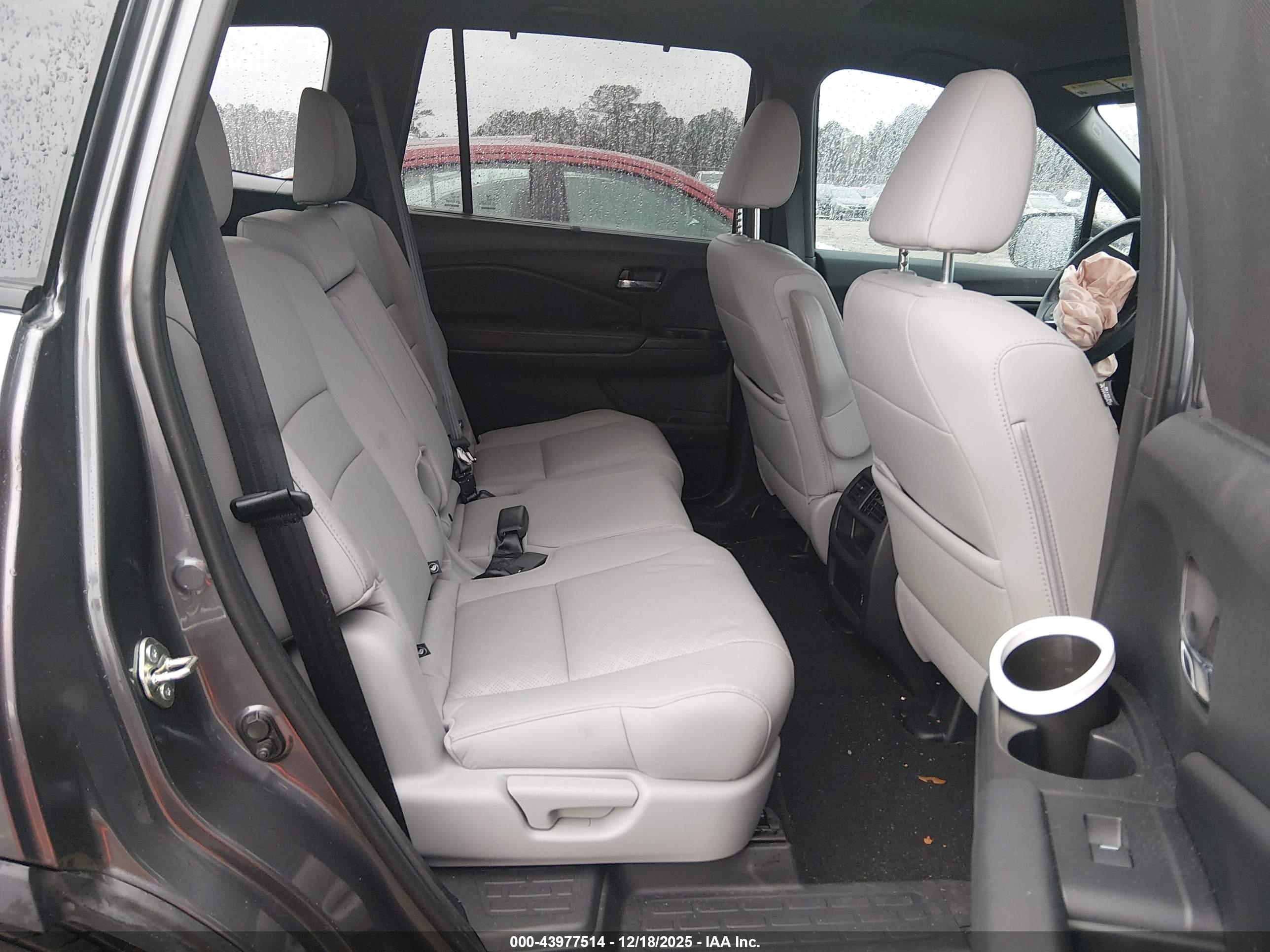 HONDA PASSPORT image 8