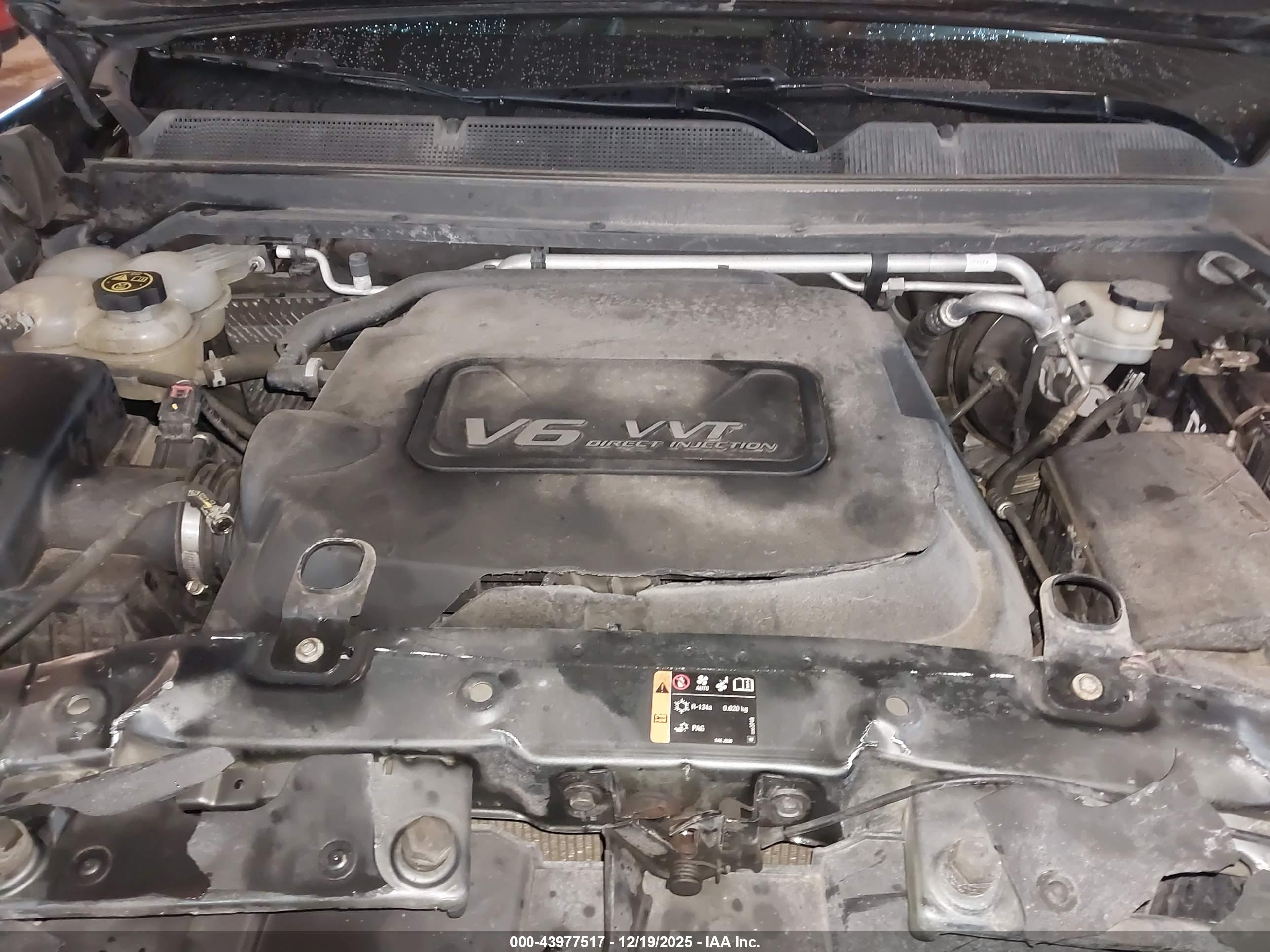 CHEVROLET COLORADO image 10