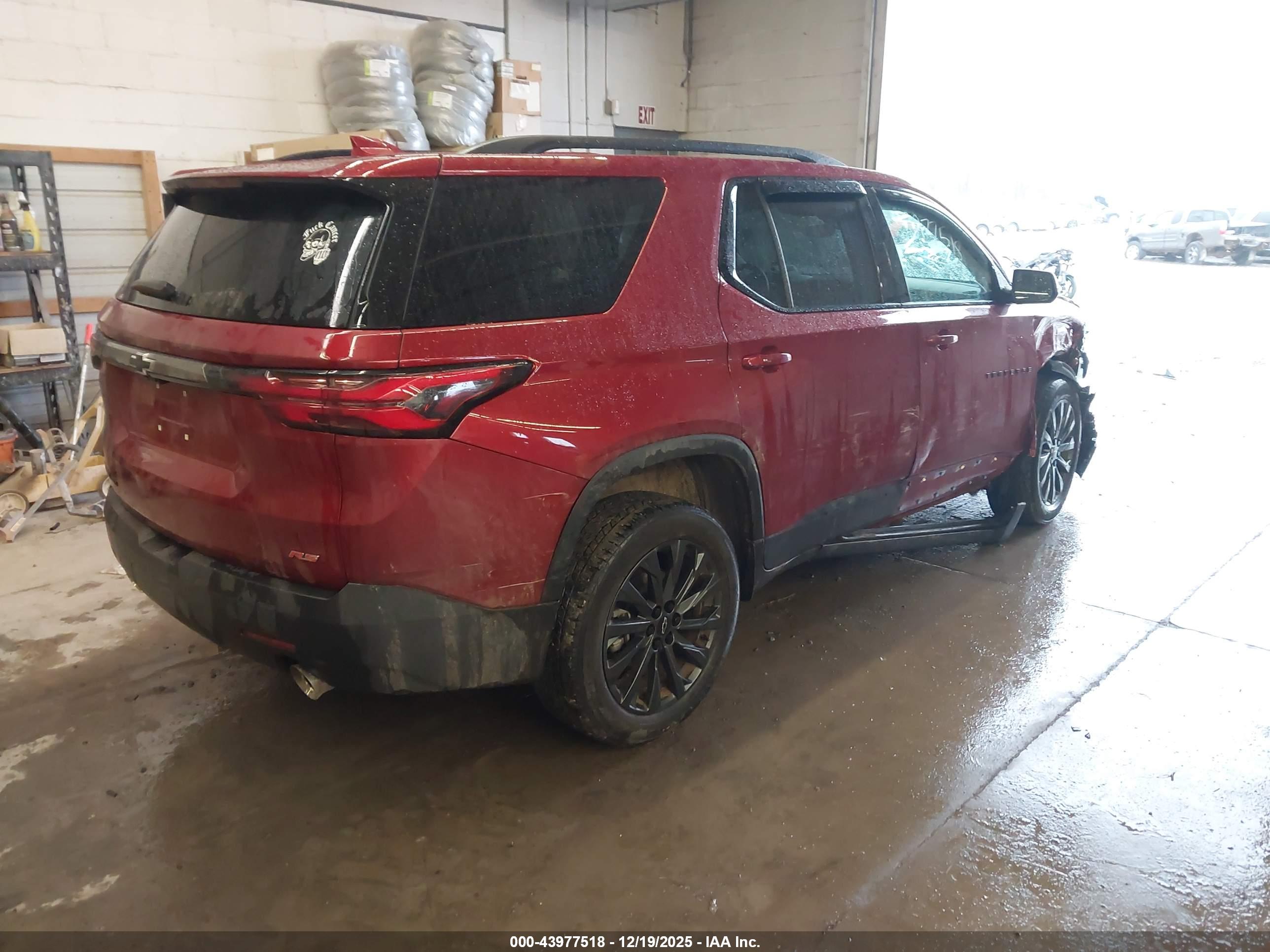 CHEVROLET TRAVERSE image 4