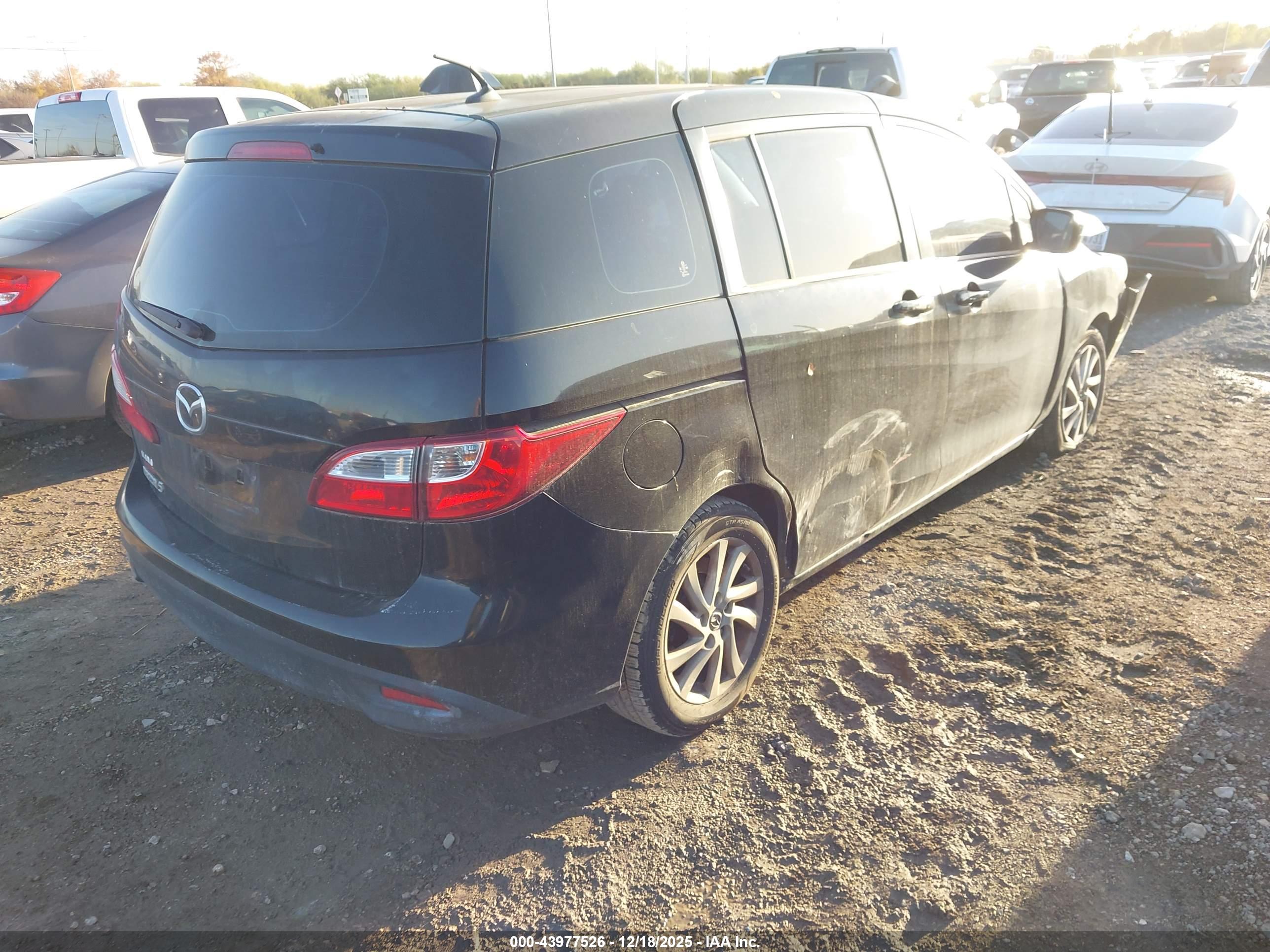 MAZDA MAZDA5 image 4