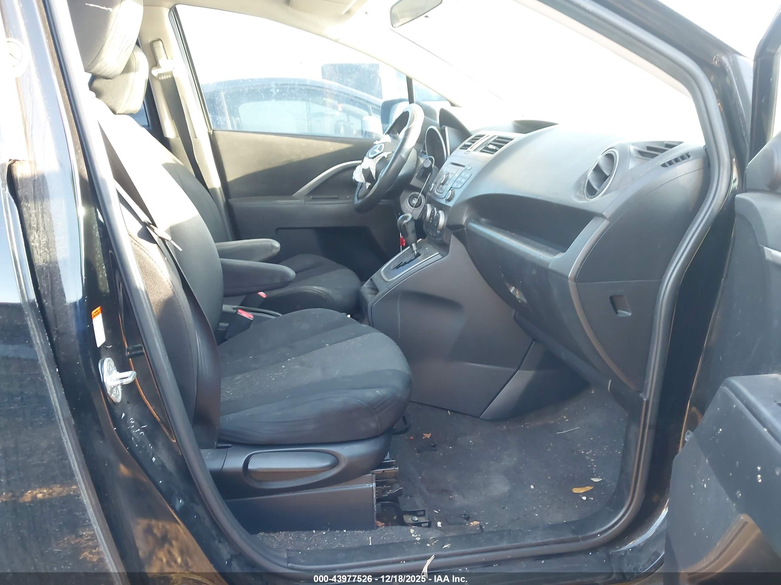 MAZDA MAZDA5 image 5