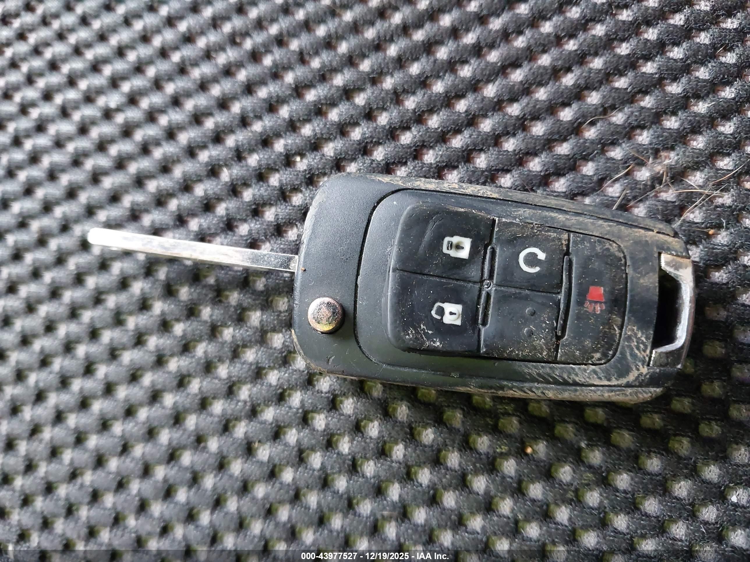 CHEVROLET EQUINOX image 11