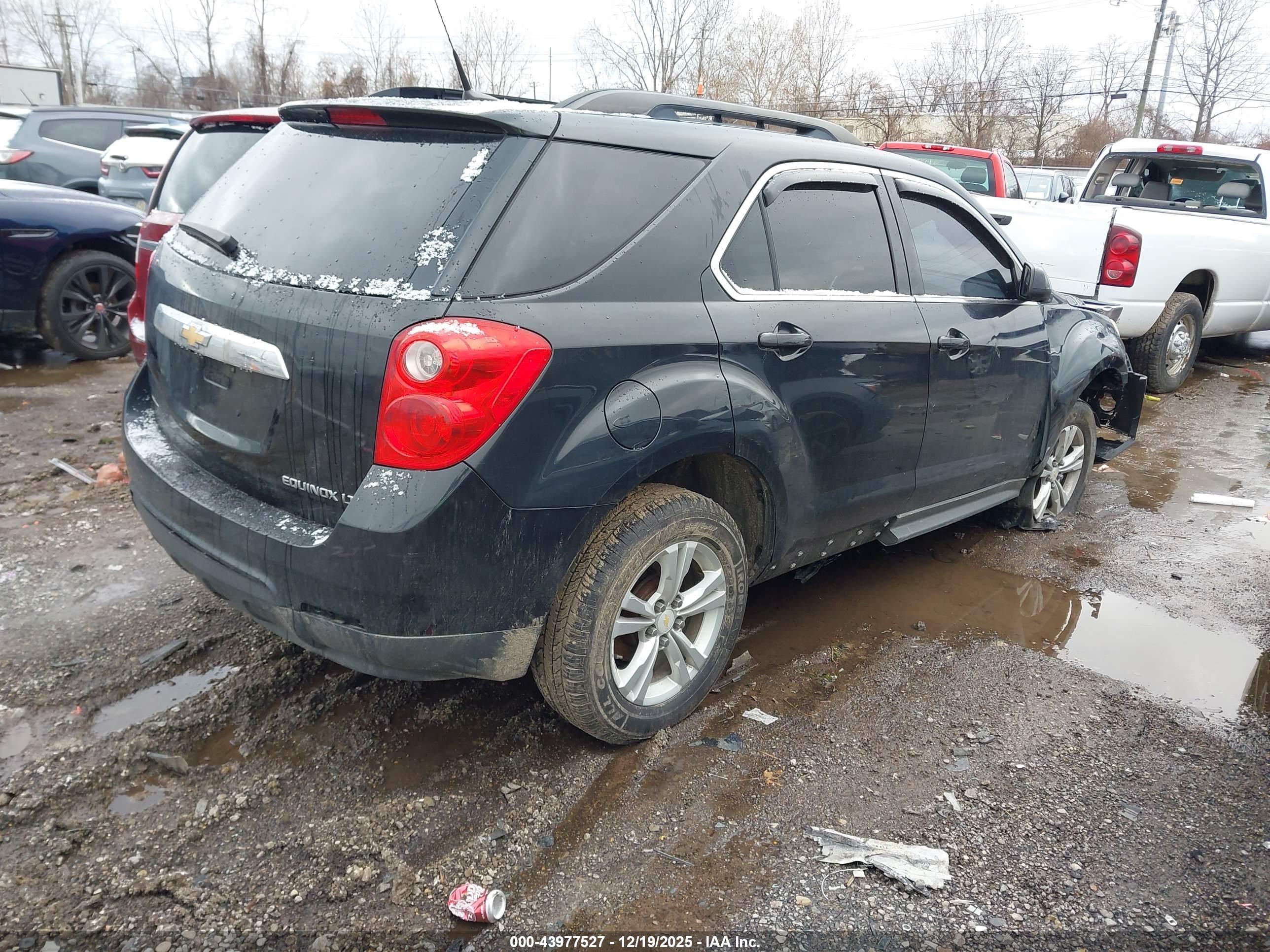 CHEVROLET EQUINOX image 4
