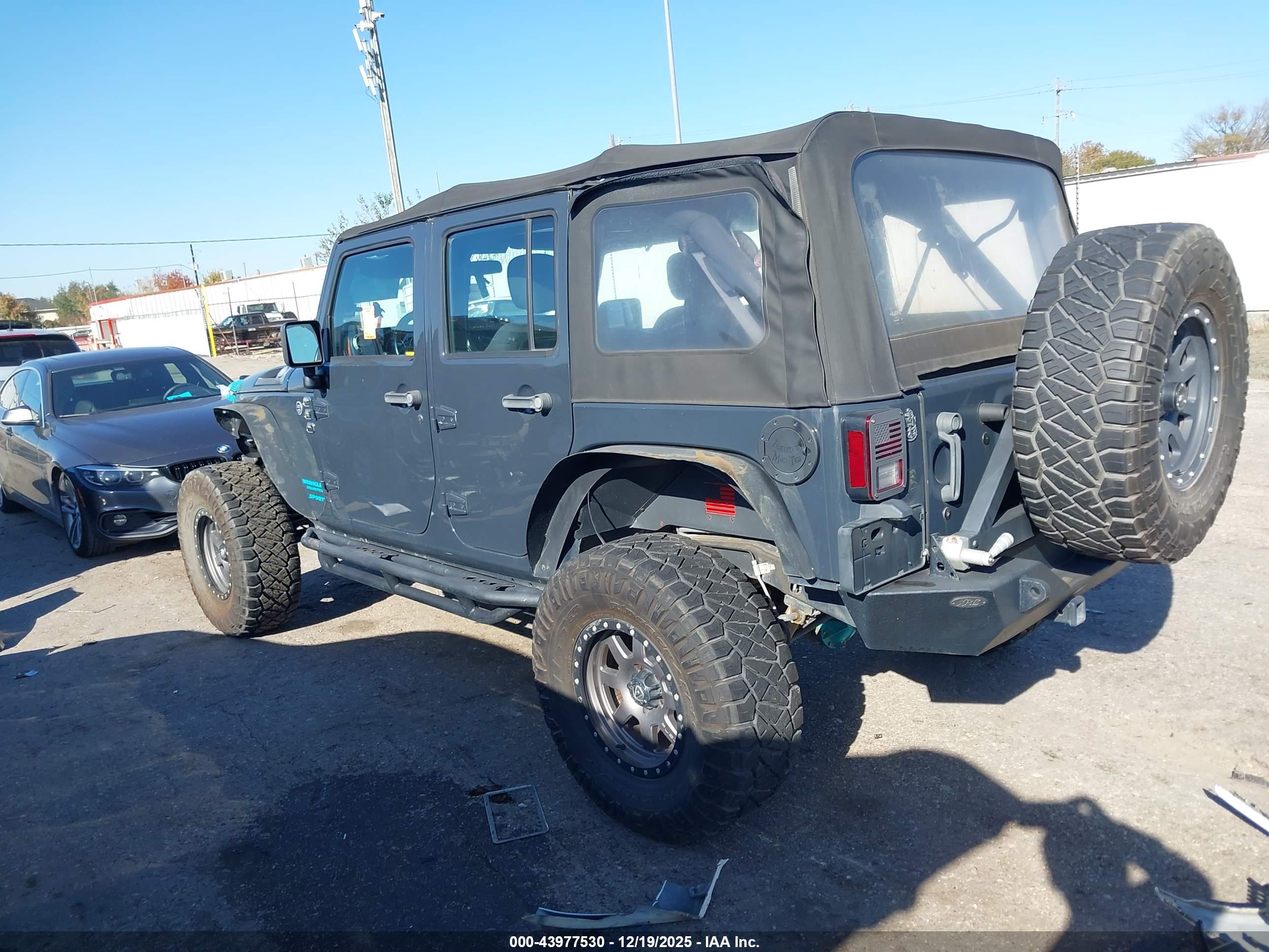 JEEP WRANGLER image 3