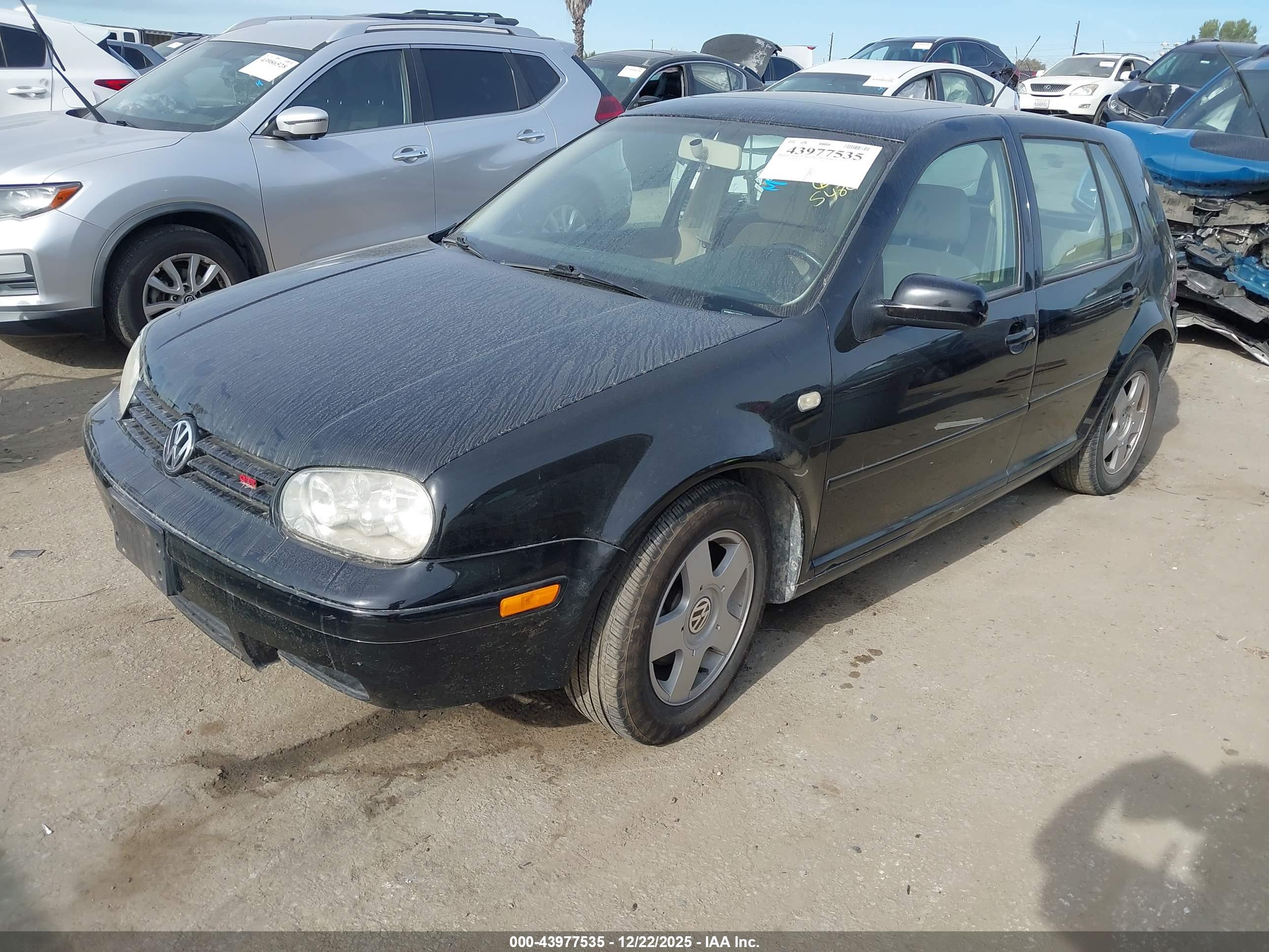 VOLKSWAGEN GOLF image 2