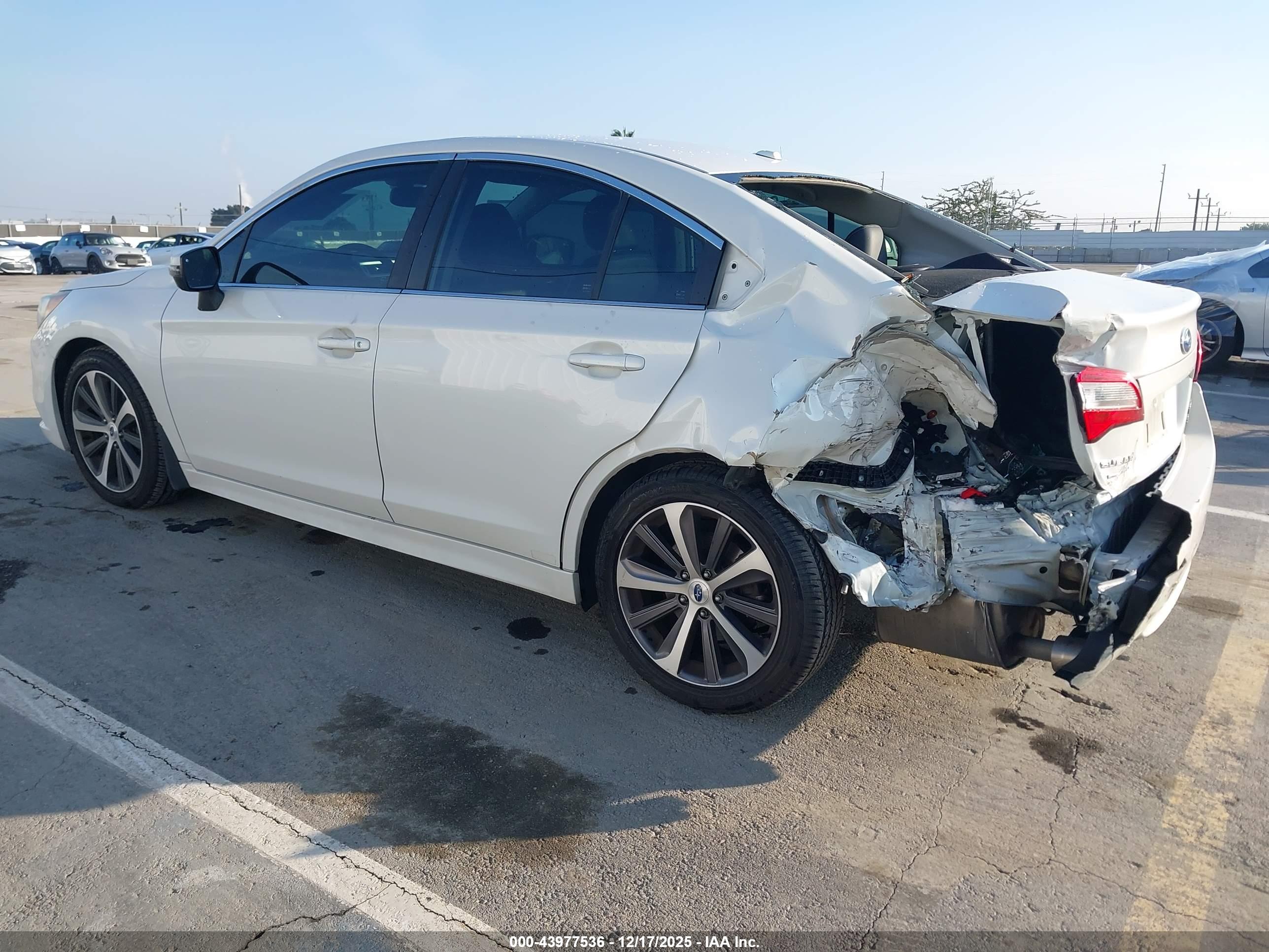 SUBARU LEGACY image 3