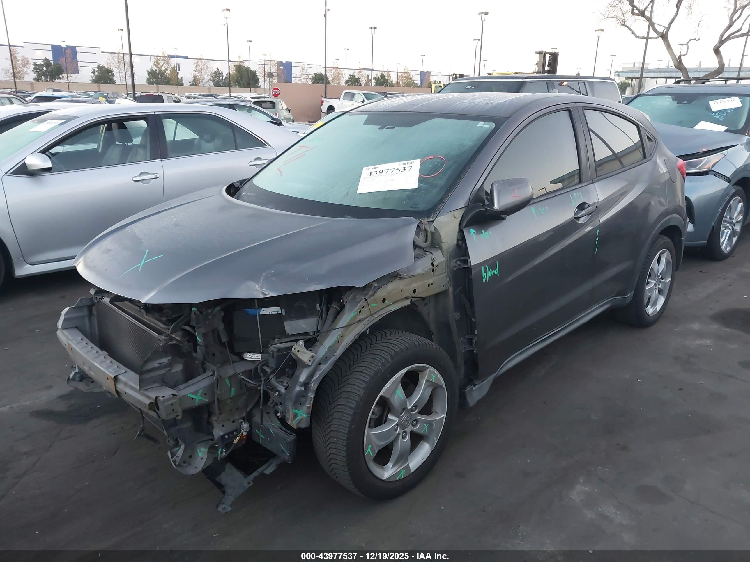HONDA HR-V image 2