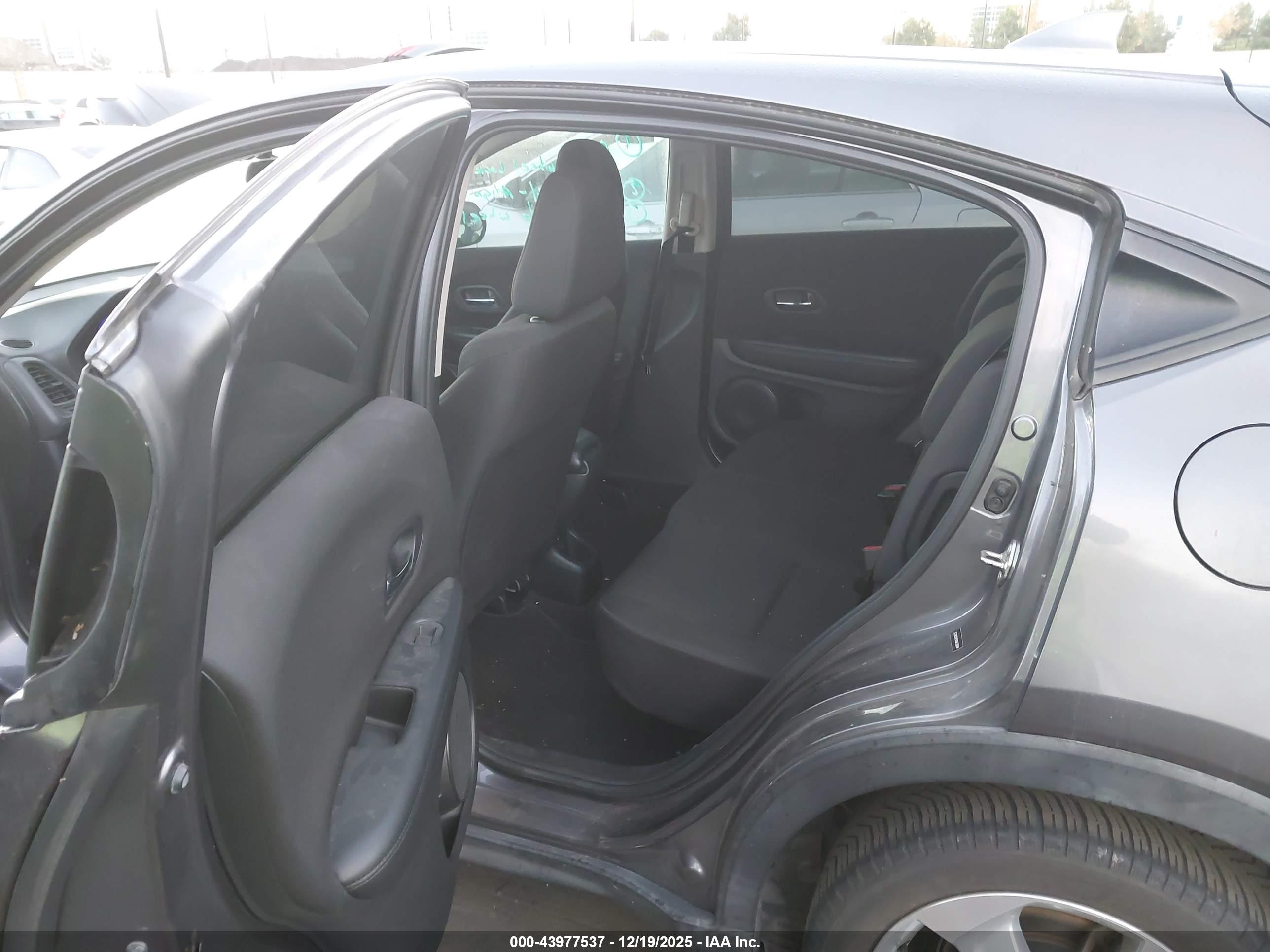 HONDA HR-V image 8