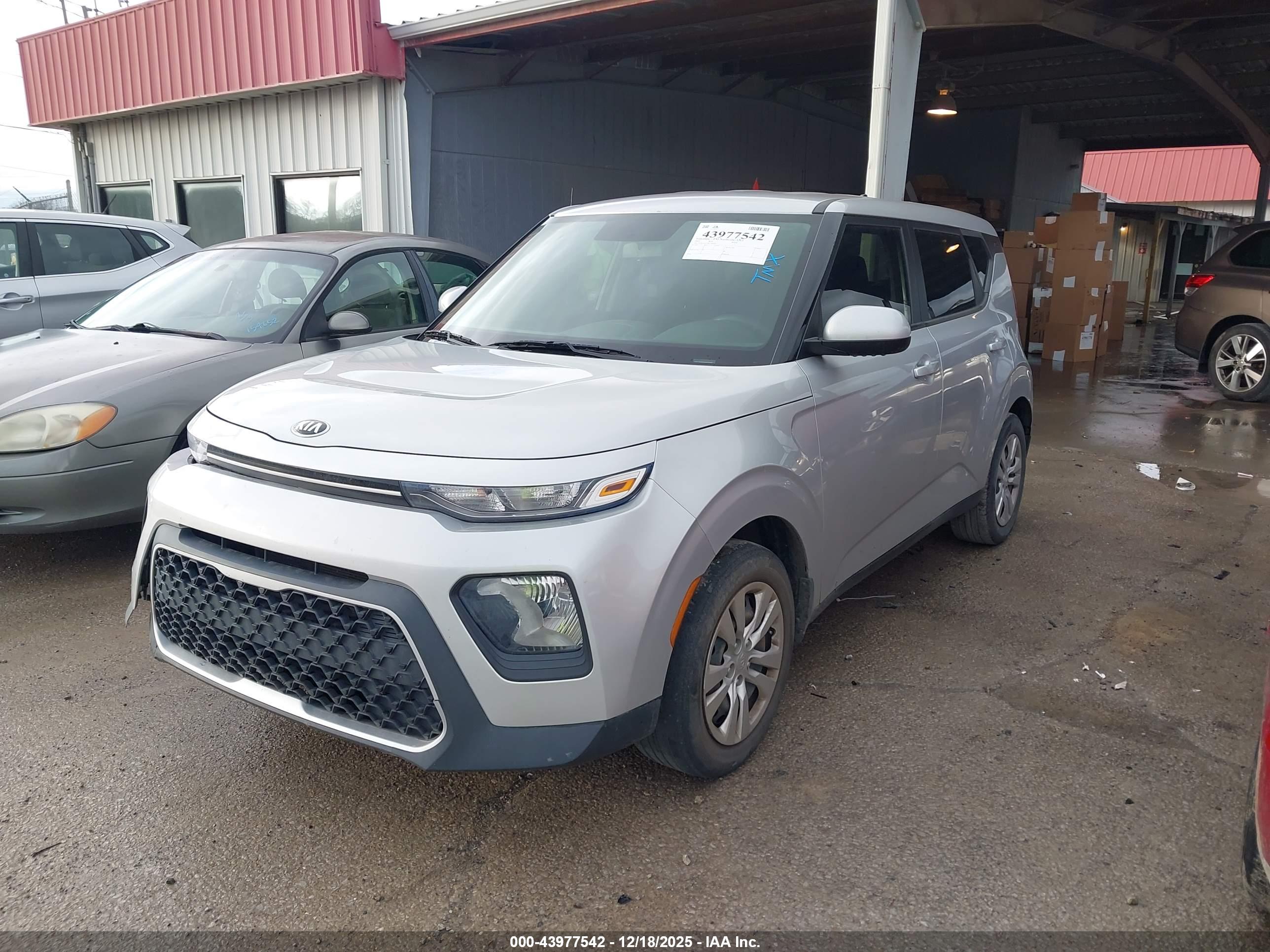 KIA SOUL image 2